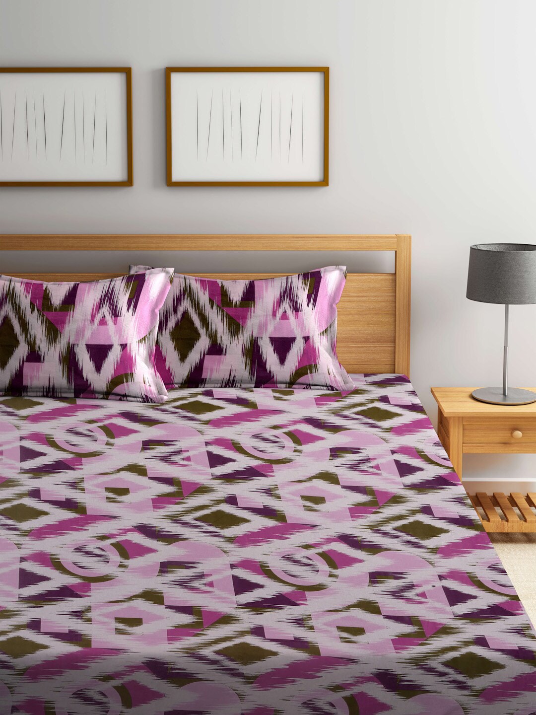 BOMBAY DYEING Marigold Purple Geometric Cotton 104 TC King Bedsheet With 2 Pillow Covers - Swadesiicart