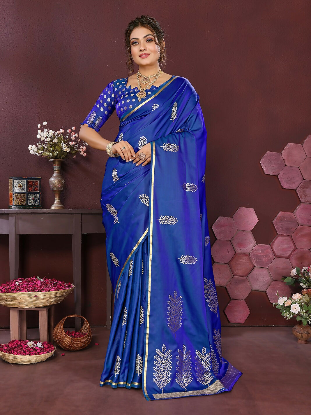 Joban Fashion Royal Blue Floral Motifs Banarasi Silk Sarees | Swadesiicart