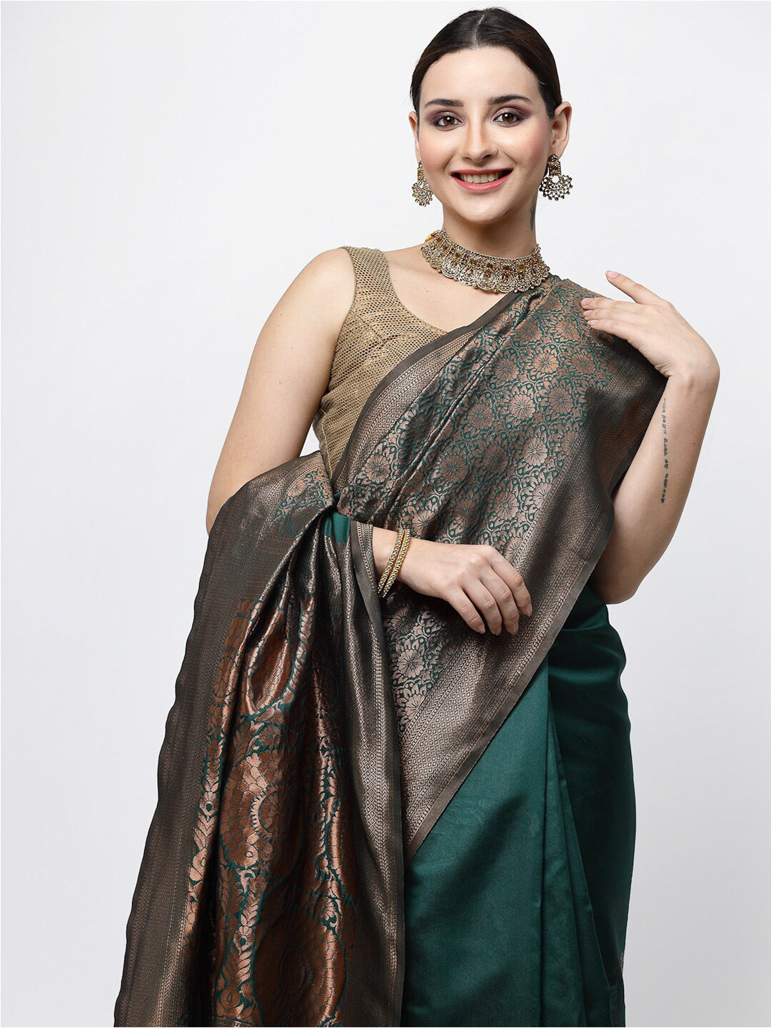 Kalini Ethnic Motif Woven Design Zari Banarasi Saree | Swadesiicart