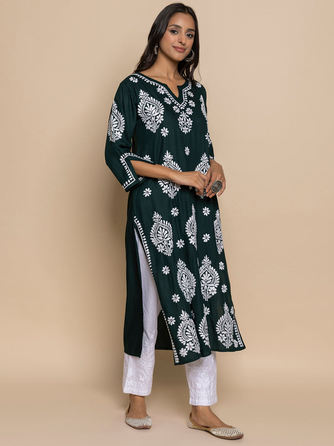HOUSE OF KARI Chikankari Embroidered Straight Kurta | Swadesiicart