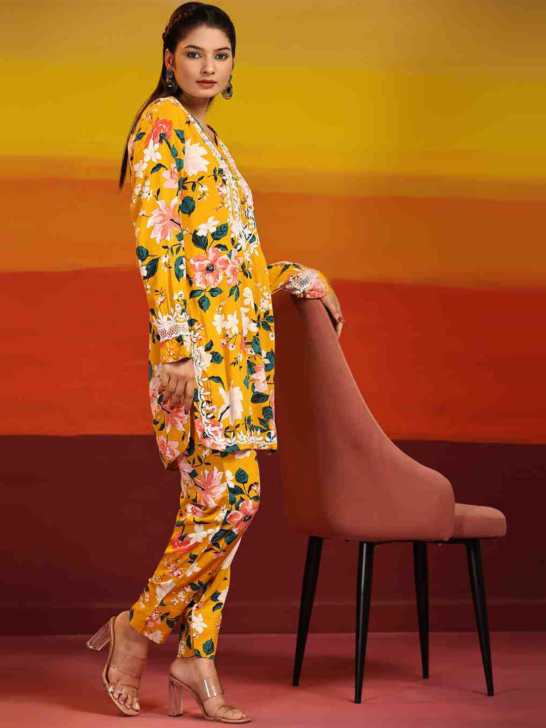 HOUSE OF KARI Floral Printed Chikankari Regular Straight Pure Cotton Kurta with Trousers | Swadesiicart