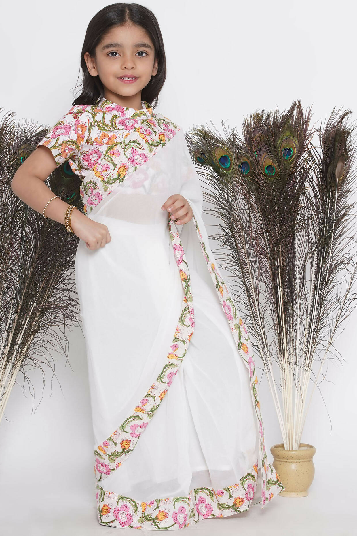 Little Bansi Floral Print Ready To Wear Saree And Floral Blouse - White | Swadesiicart