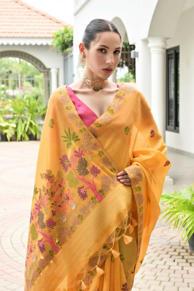 Vishnu Weaves Women's Yellow Muga Cotton Thread Weaving Saree with Blouse - Swadesiicart