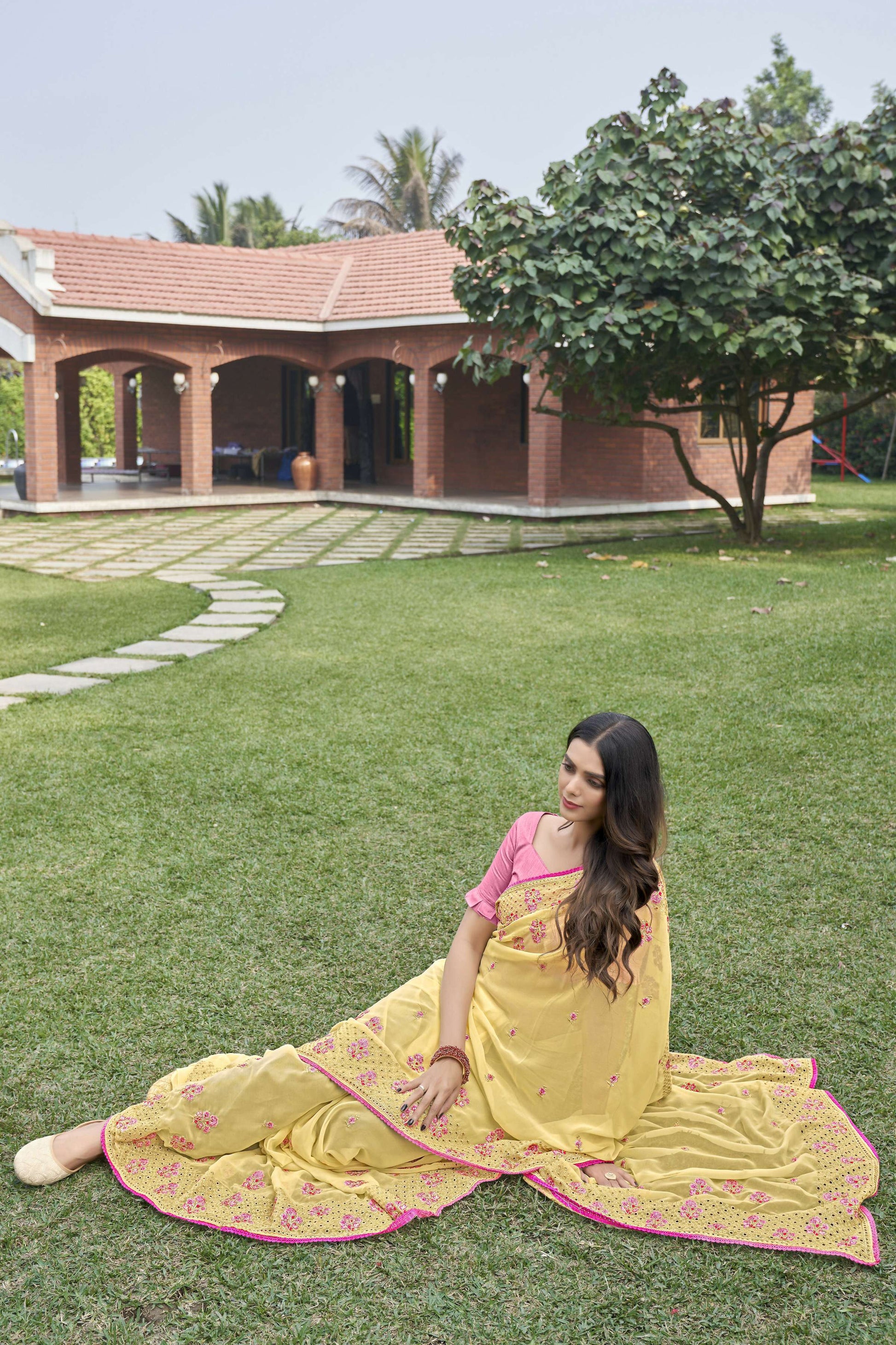 Vamsee Rashmika 2.0 Yellow Georgette Silk Saree - Swadesiicart