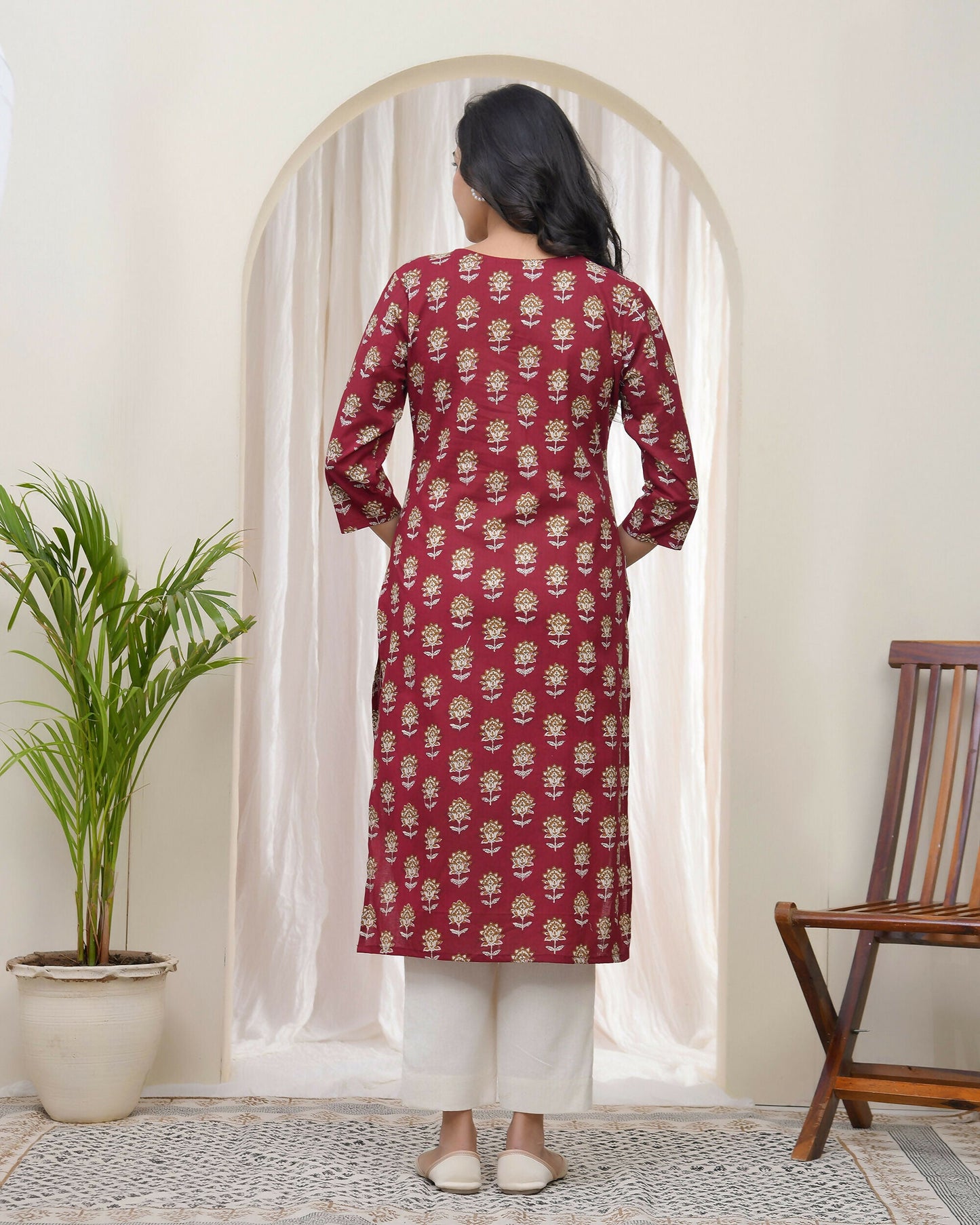 Vaasva Women Maroon Cotton Printed Straight Kurti With Pant | Swadesiicart