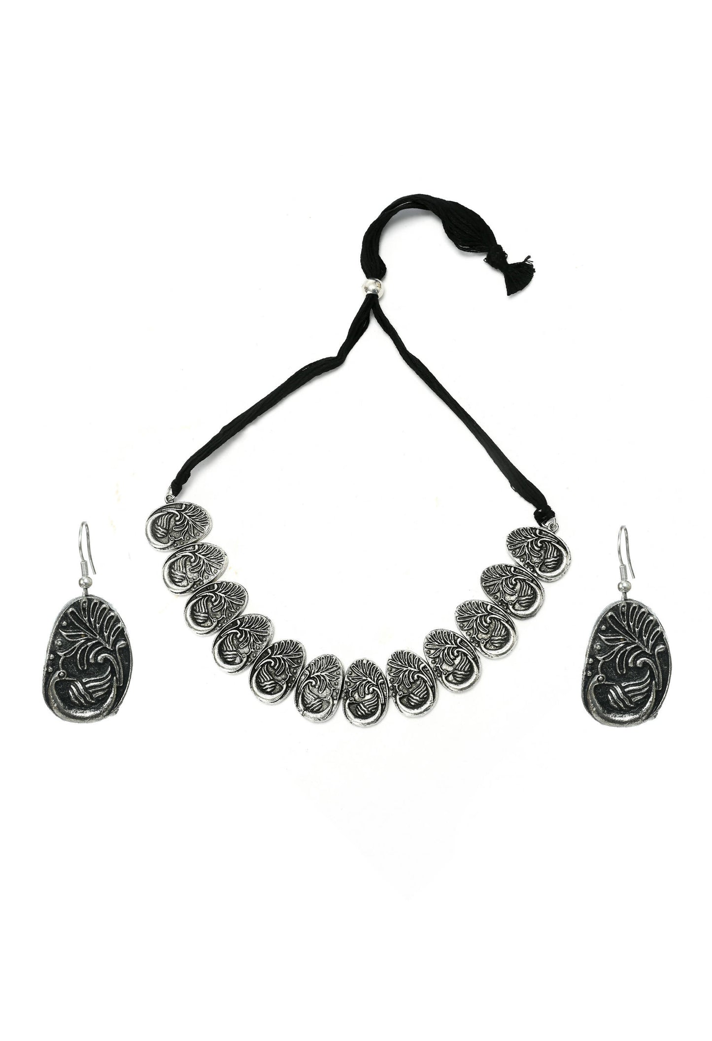 Mominos Fashion Johar Kamal Oxidised Silver-Plated Brass Finish Choker For Women | Swadesiicart