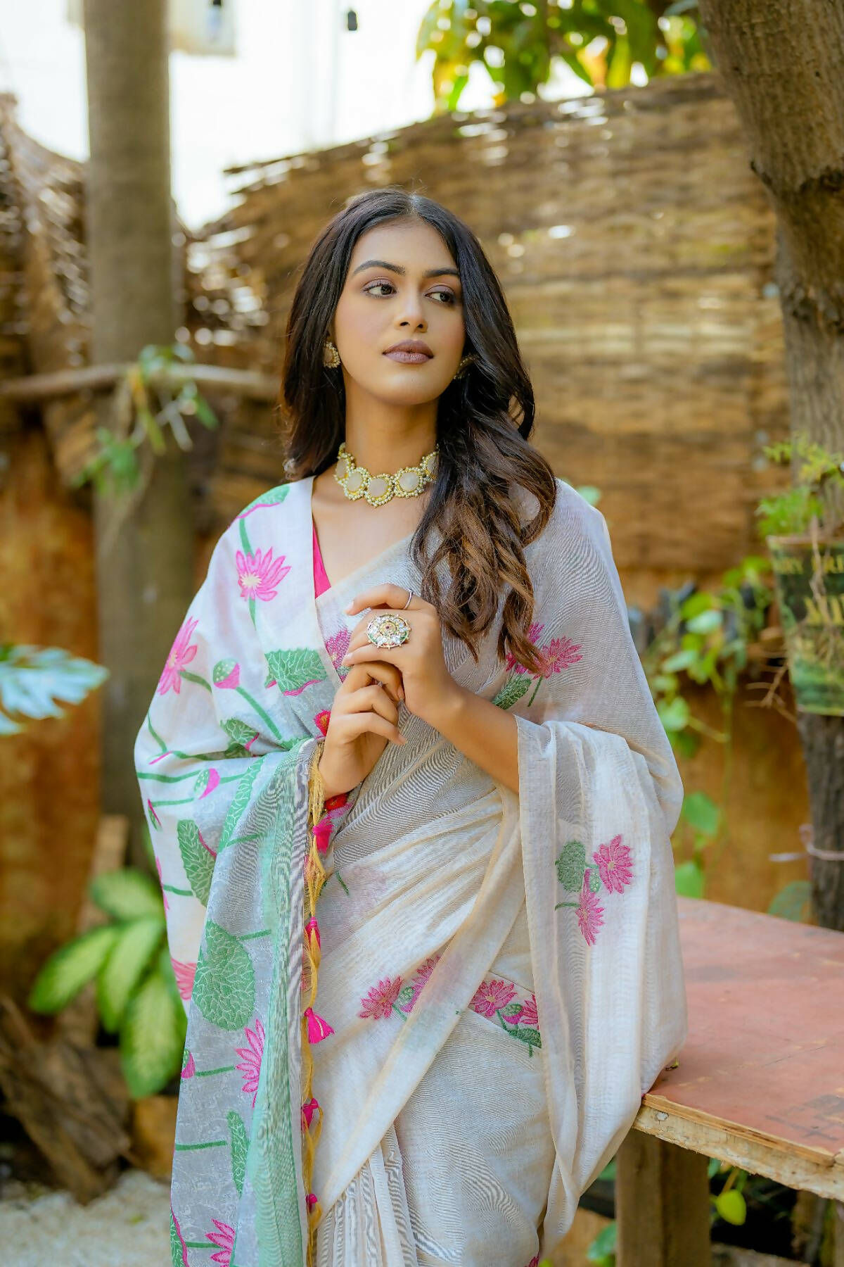 Vishnu Weaves Women's Pink Muga Cotton Woven Butti Saree with Blouse - Swadesiicart