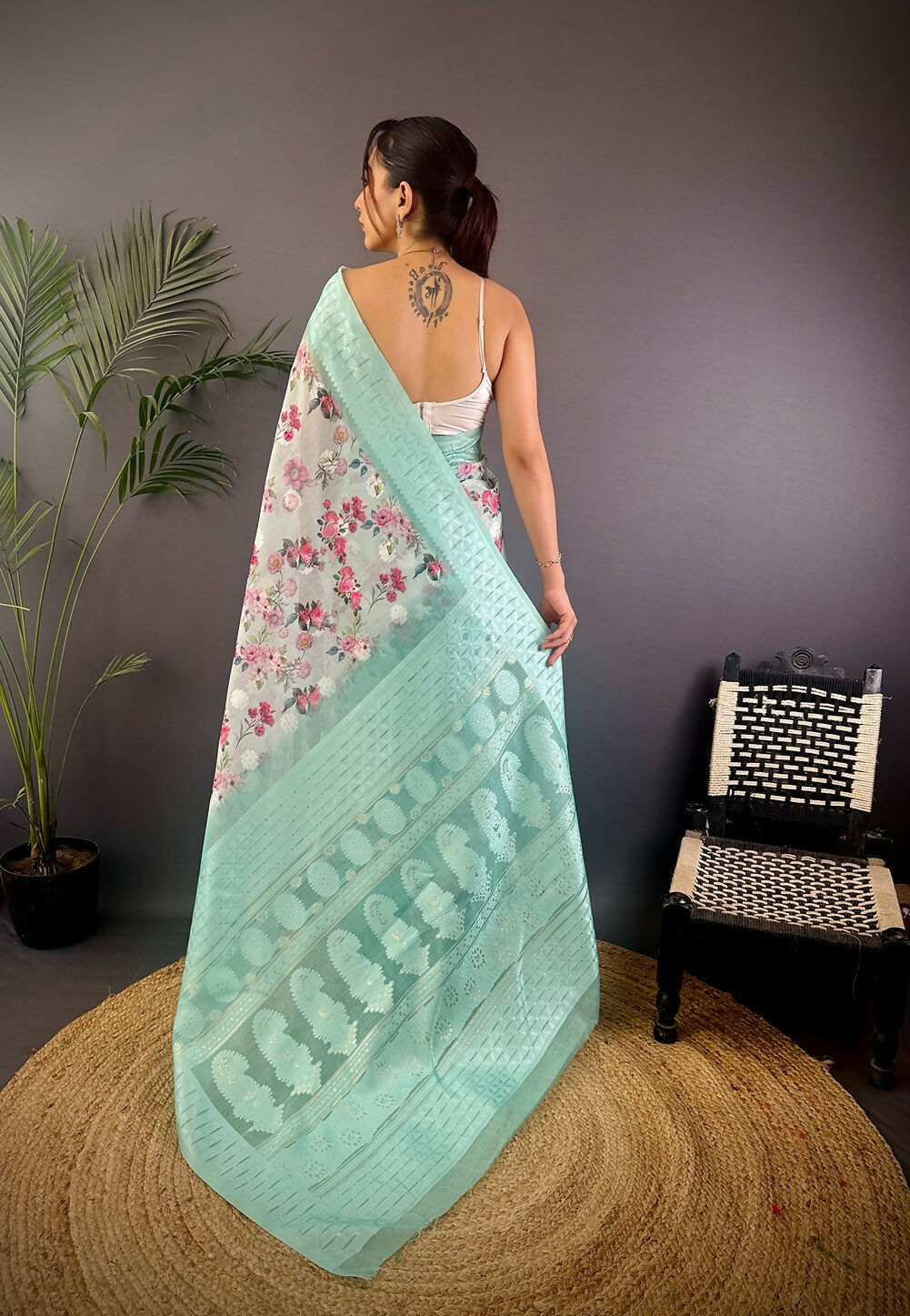 Joban Fashion Cyan Blue Floral Motifs Banarasi Silk Sarees | Swadesiicart