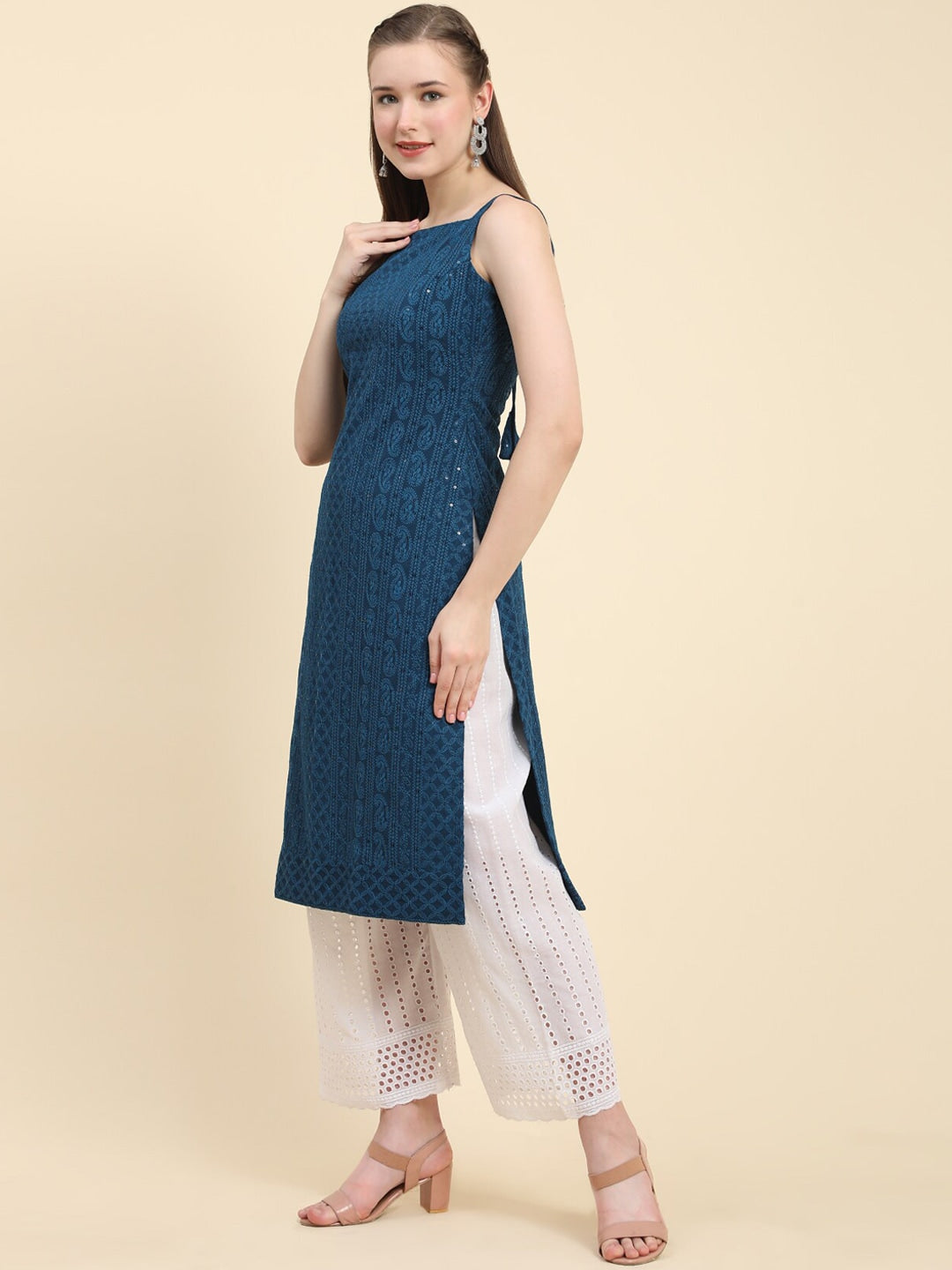 Kalini Floral Embroidered Chikankari Georgette Kurta | Swadesiicart