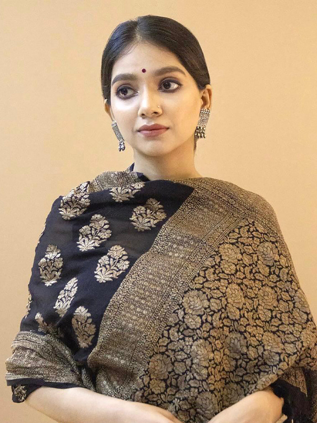 Kalini Ethnic Motifs Woven Design Silk Cotton Banarasi Saree | Swadesiicart