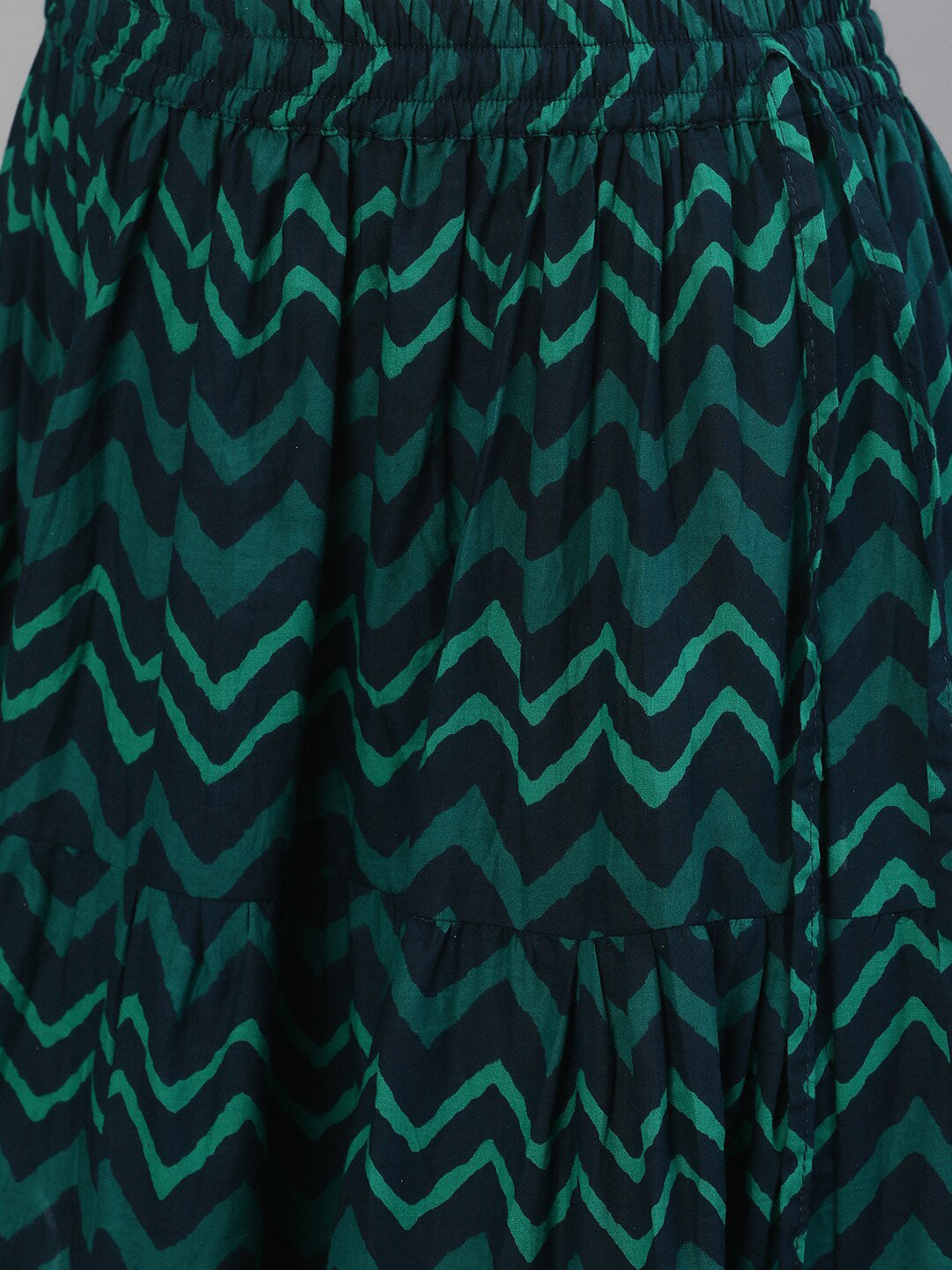 Ishin Women Navy Blue Printed Kurta with Skirt | Swadesiicart