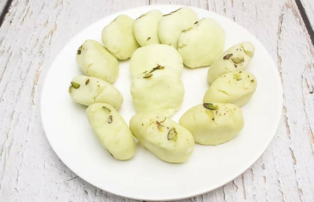 Aggarwal Sweets Corner Malai Peda | Swadesiicart