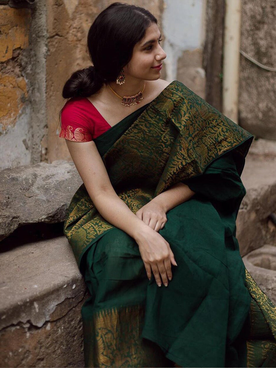 Kalini Ethnic Motifs Zari Banarasi Silk Saree | Swadesiicart