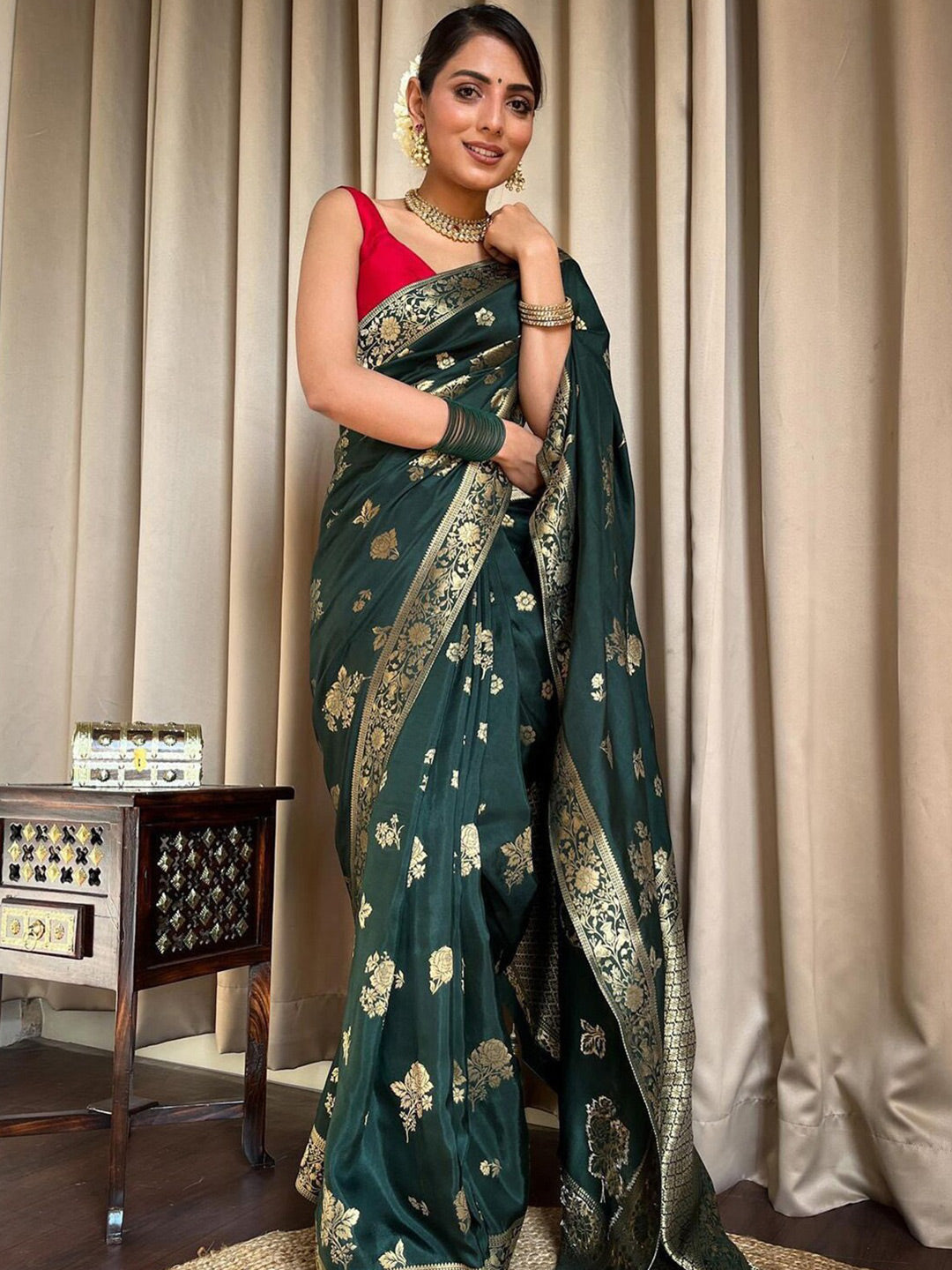 Kalini Woven Design Zari Banarasi Saree | Swadesiicart