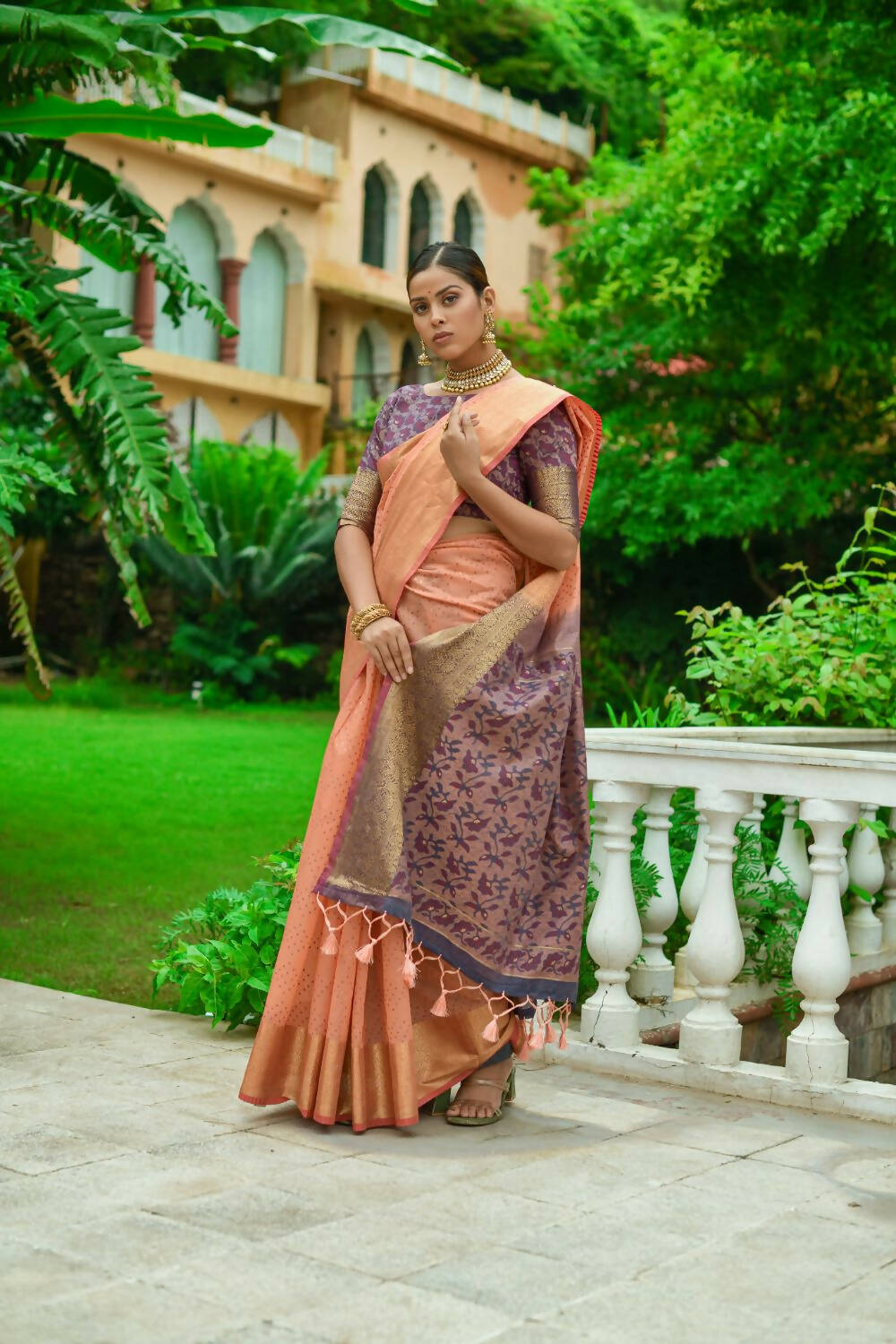 Vishnu Weaves Women's Orange Linen Cotton Bandhani Woven Saree with Blouse - Swadesiicart