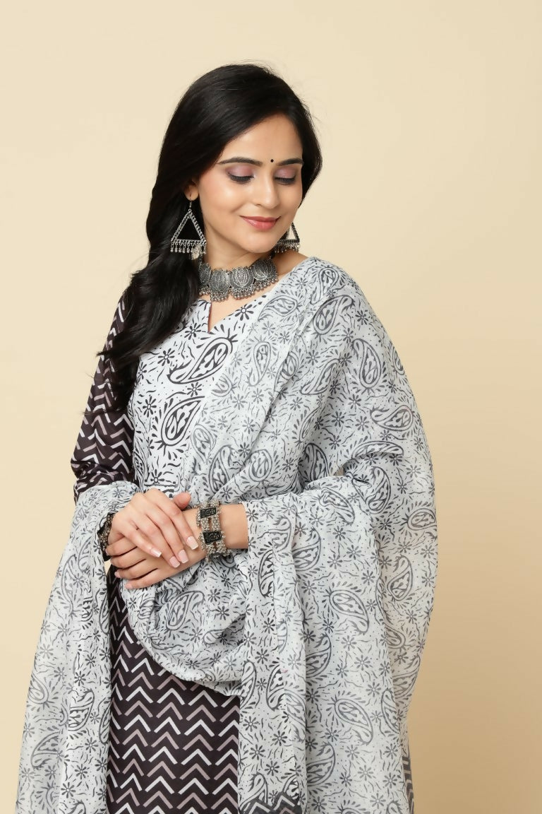 Designer Stylish Pink Cotton Blend Stitched Suit With Dupatta - Tanisha | Swadesiicart