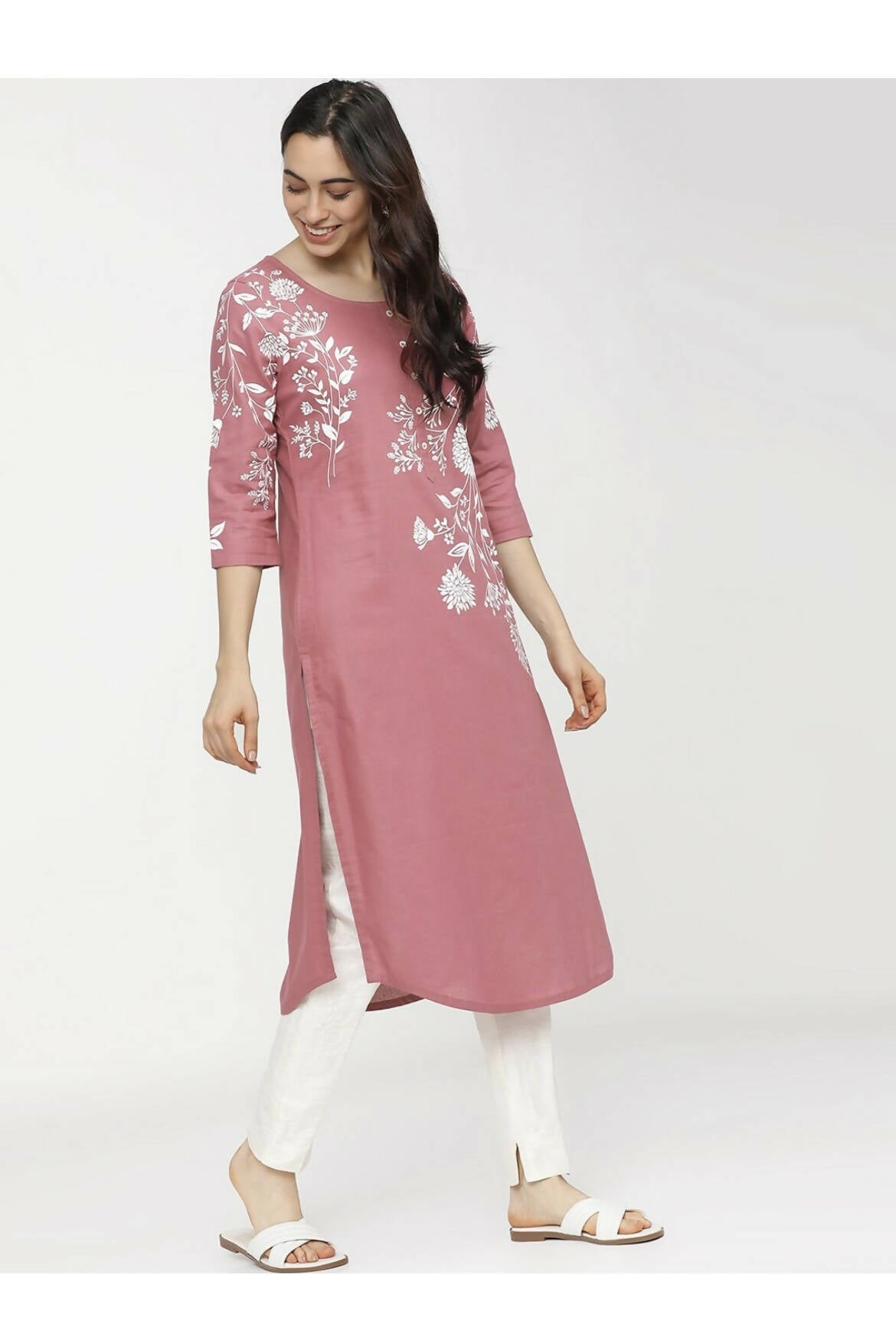 Cheera Embellished Daily Wear Cotton Blend Kurta - Peach - Swadesiicart