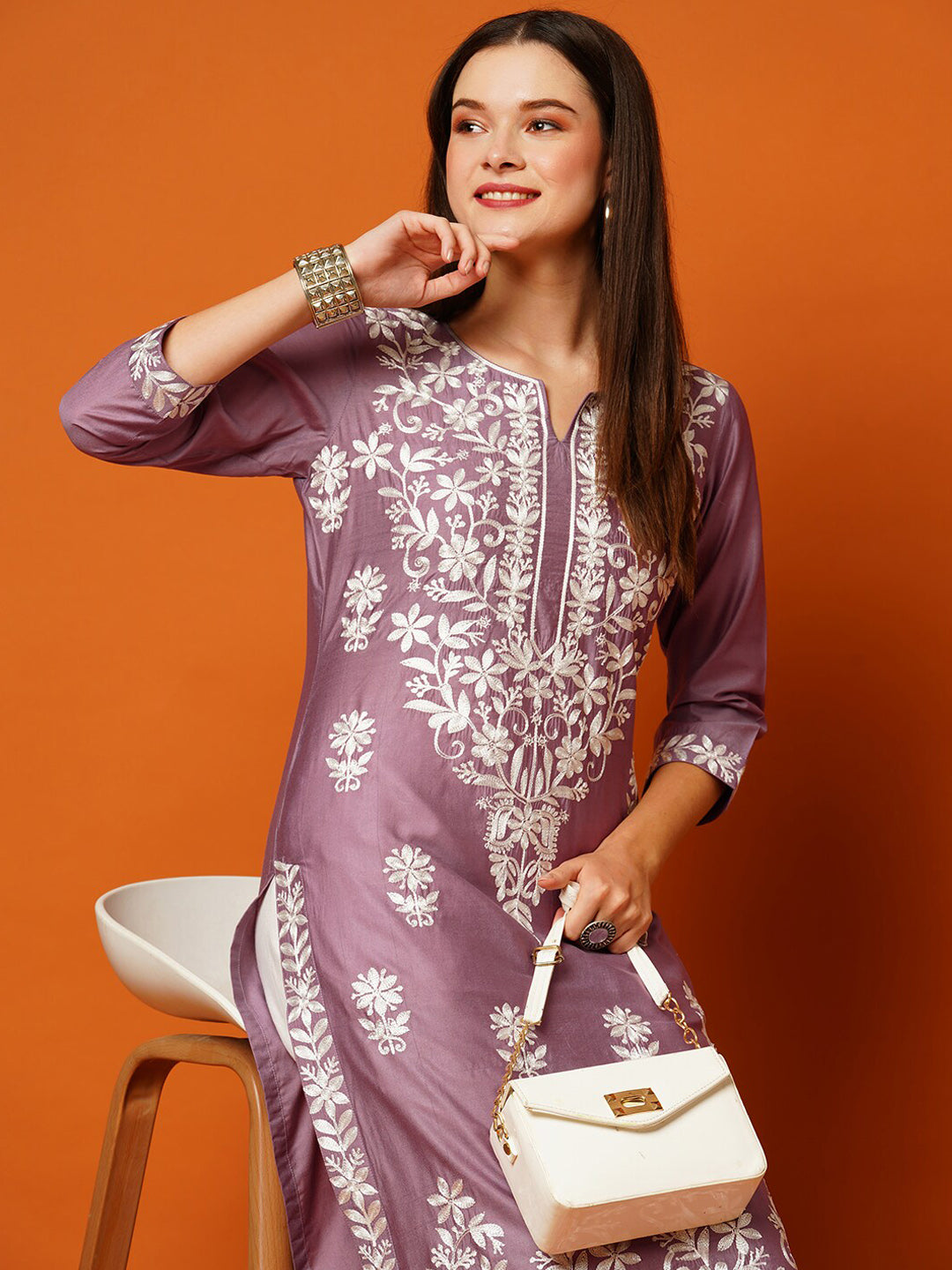Kalini Floral Embroidered Cotton Straight Kurta - Swadesiicart