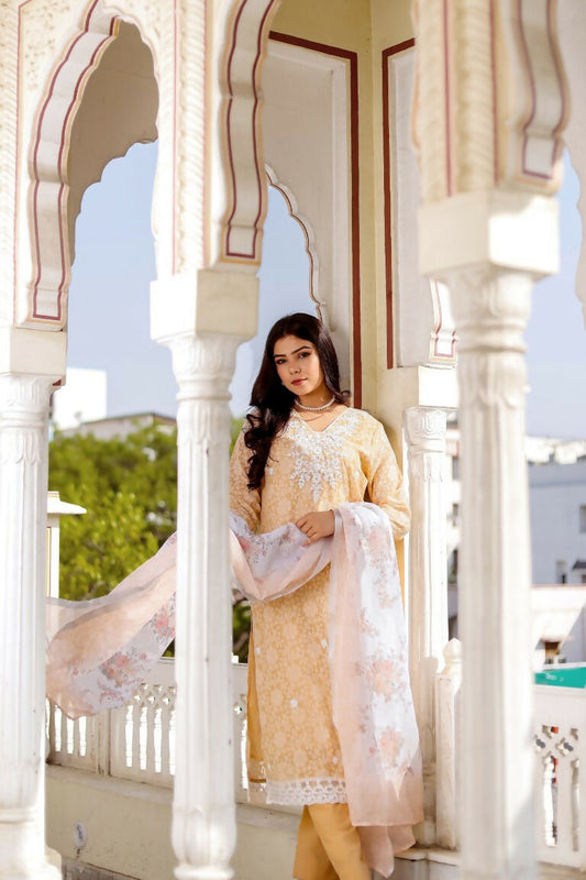 Vaasva Women Peach Linen Printed Kurta, Pant & Dupatta set | Swadesiicart