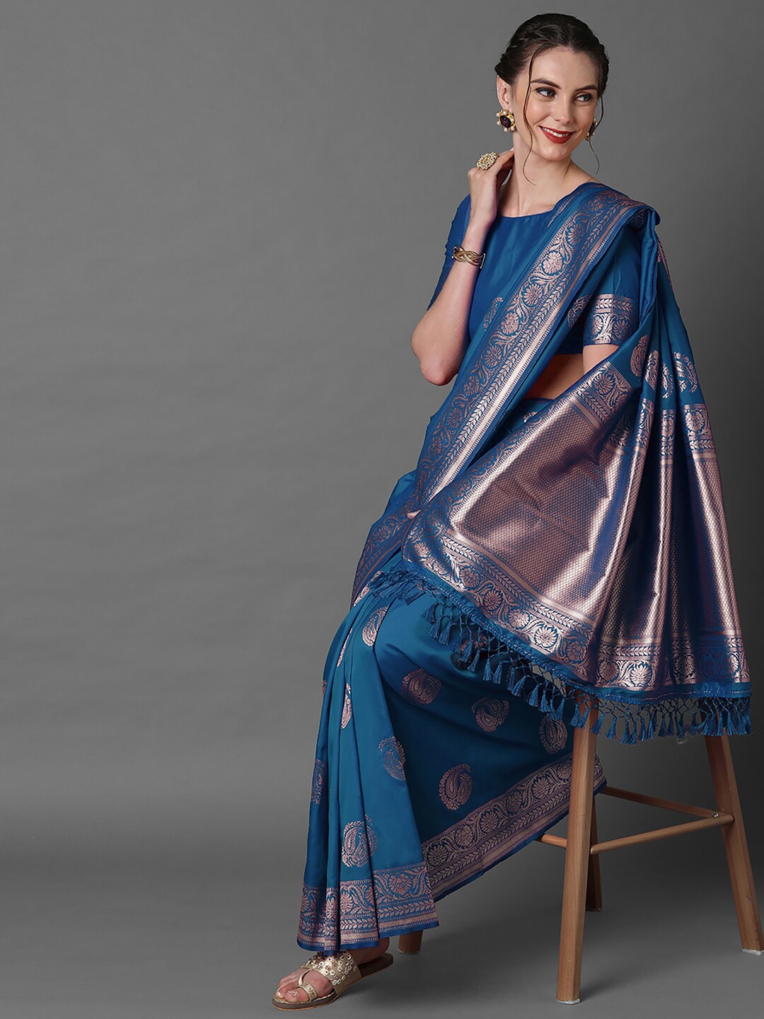 Mitera Ethnic Motifs Woven Design Zari Silk Blend Banarasi Saree | Swadesiicart