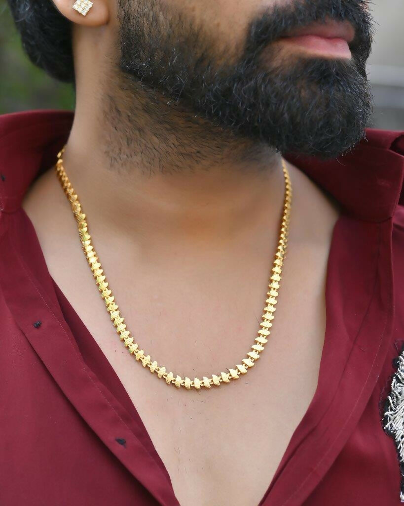VOJ Gold-Polished Designer Leaf Shaped Chain For Men | Swadesiicart