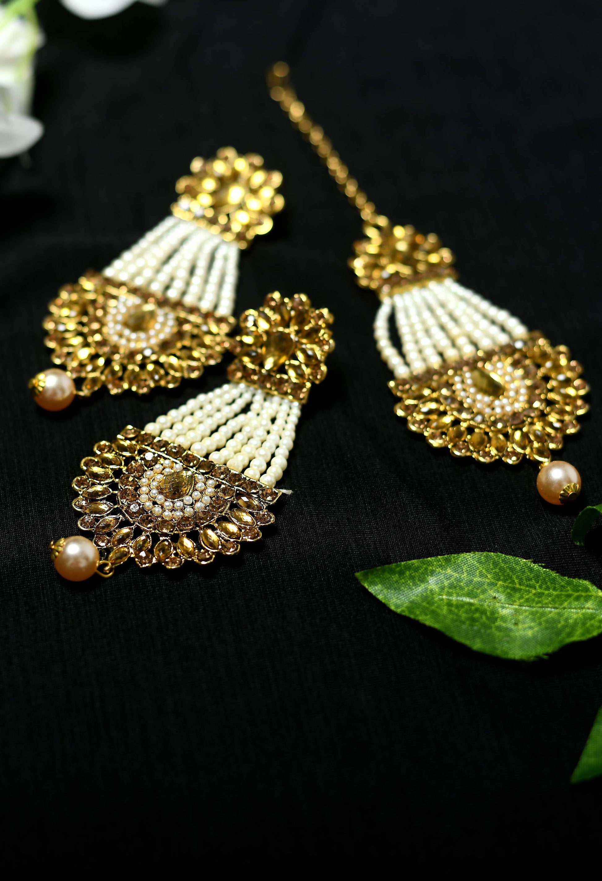 Mominos Fashion Johar Kamal Golden Kundan & Pearls Earrings With Tikka - Swadesiicart
