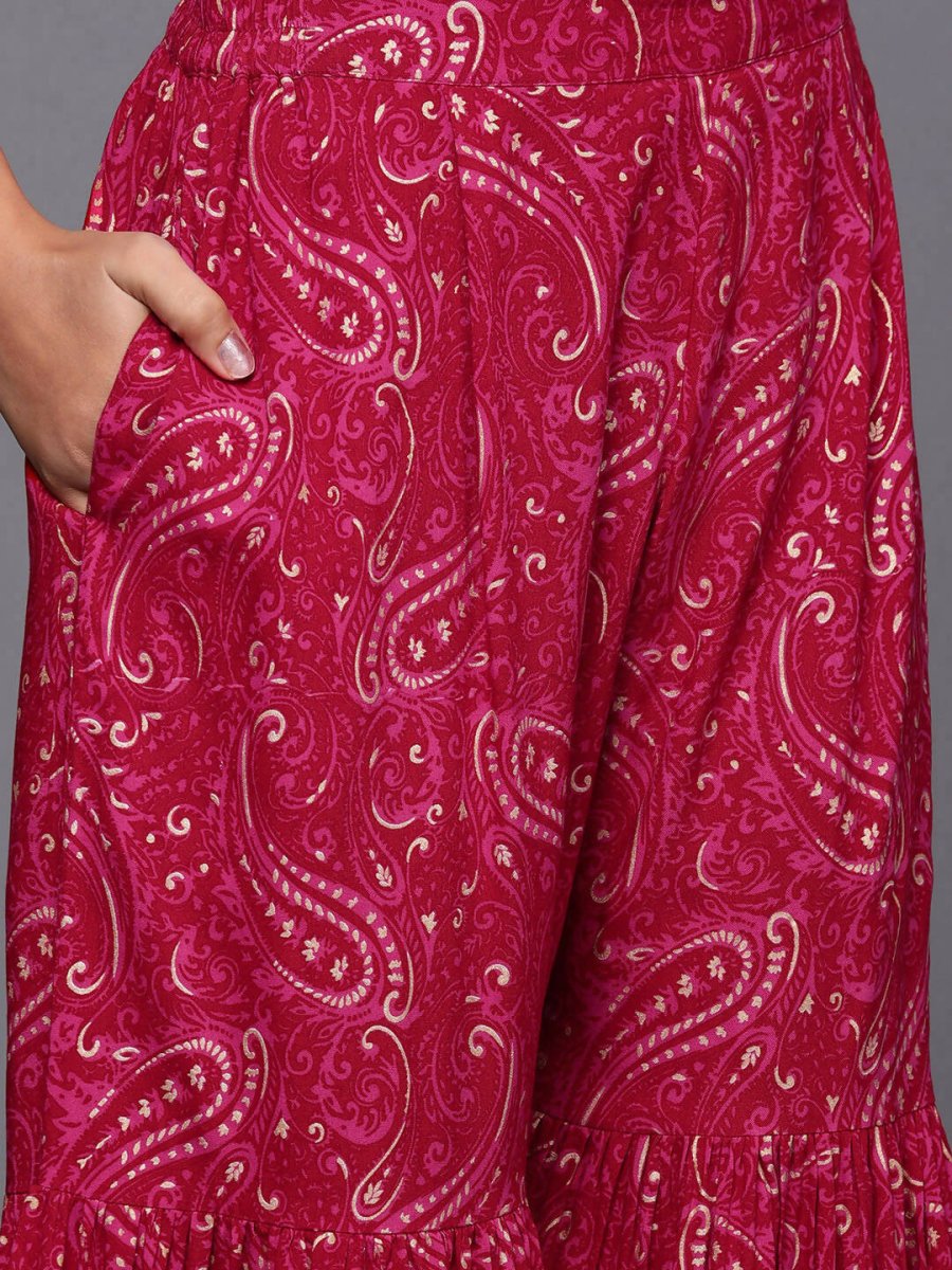 Ahalyaa Women's Traditional wear Kurta Set - Red | Swadesiicart