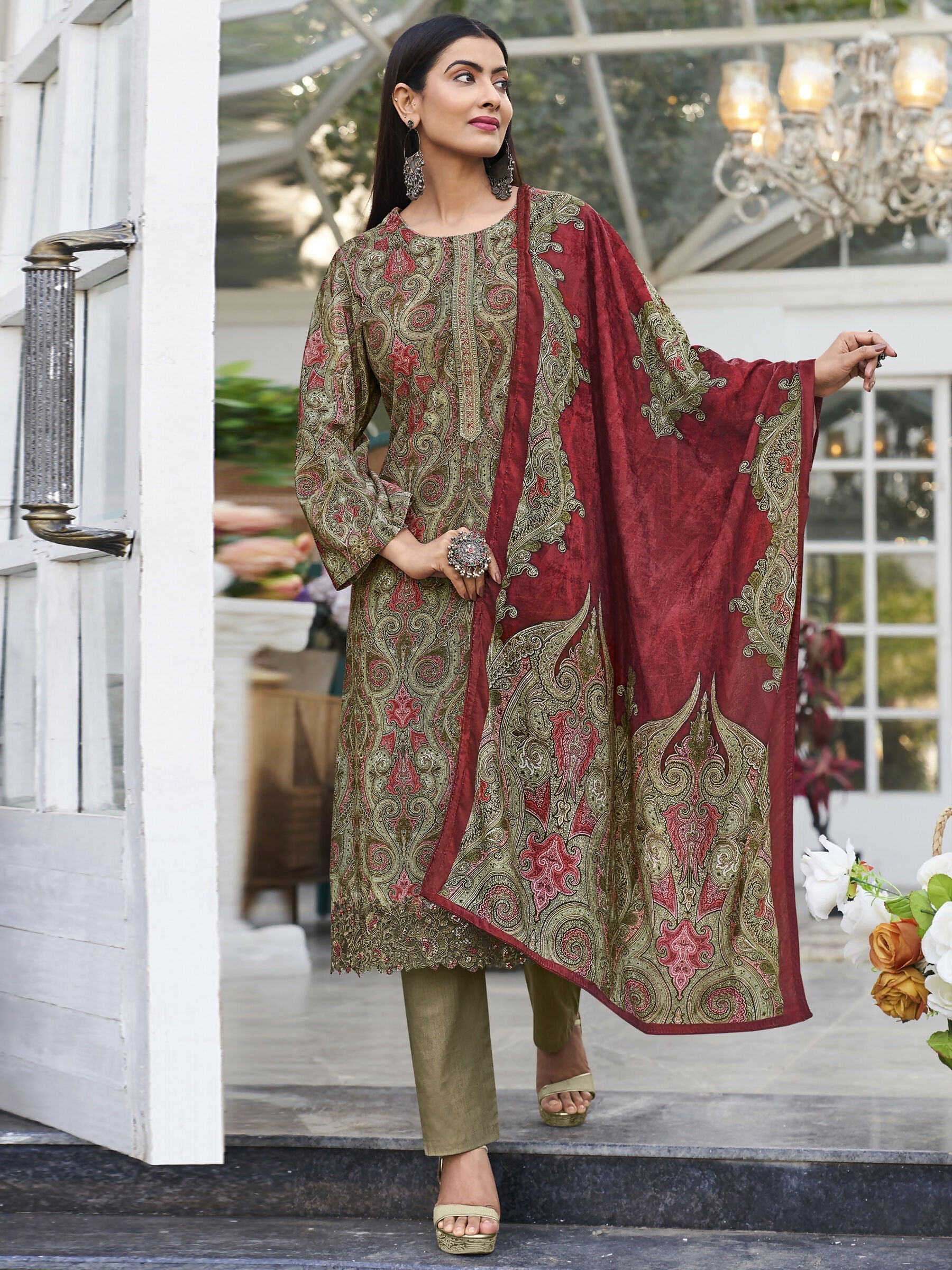 Jyoti Fashion Women's Green Velvet Digital Print with Resham Thread work Kurta with Trouser & Dupatta | Swadesiicart