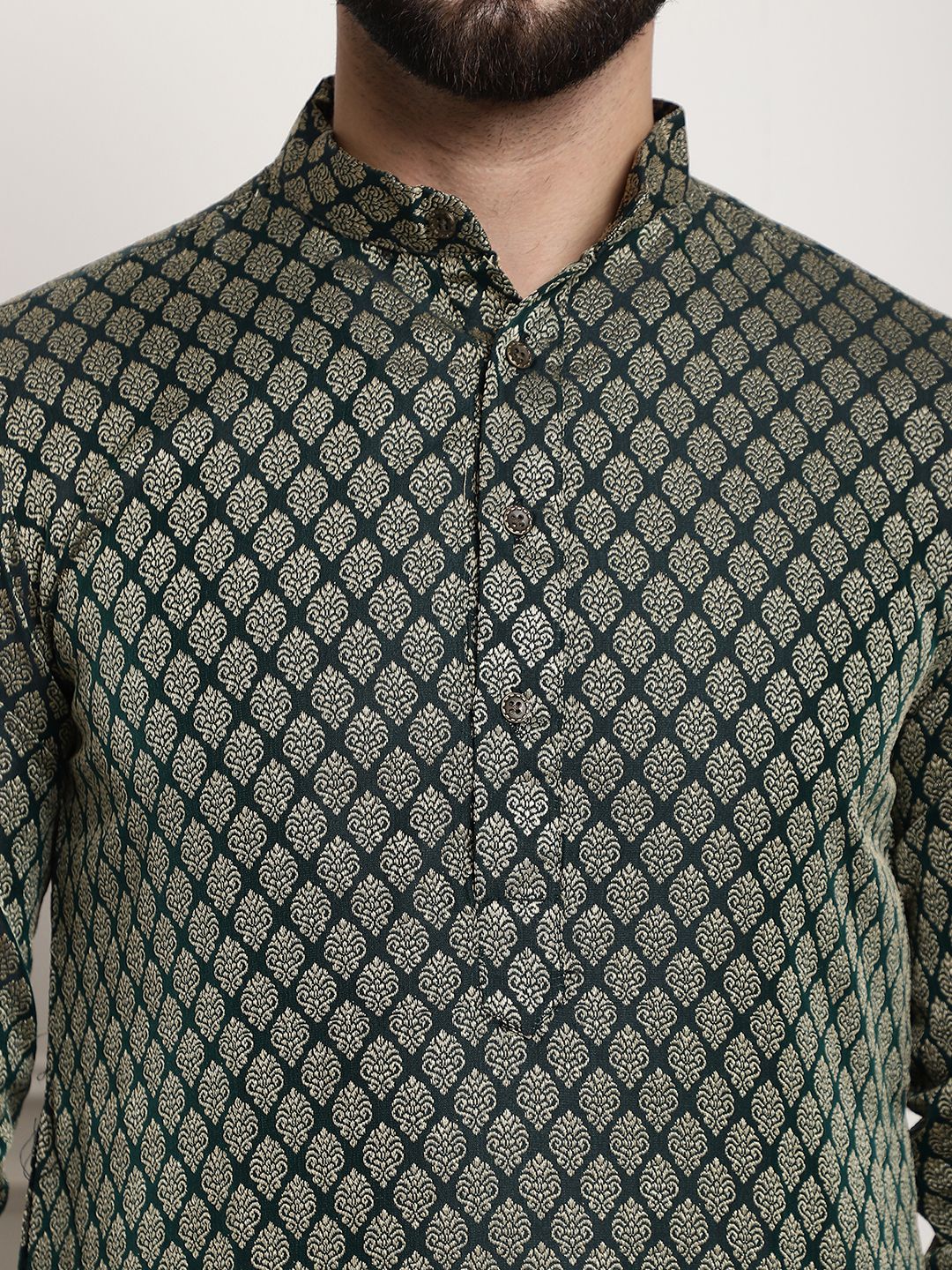 Sojanya Men Green & Beige Jacquard Silk Kurta | Swadesiicart