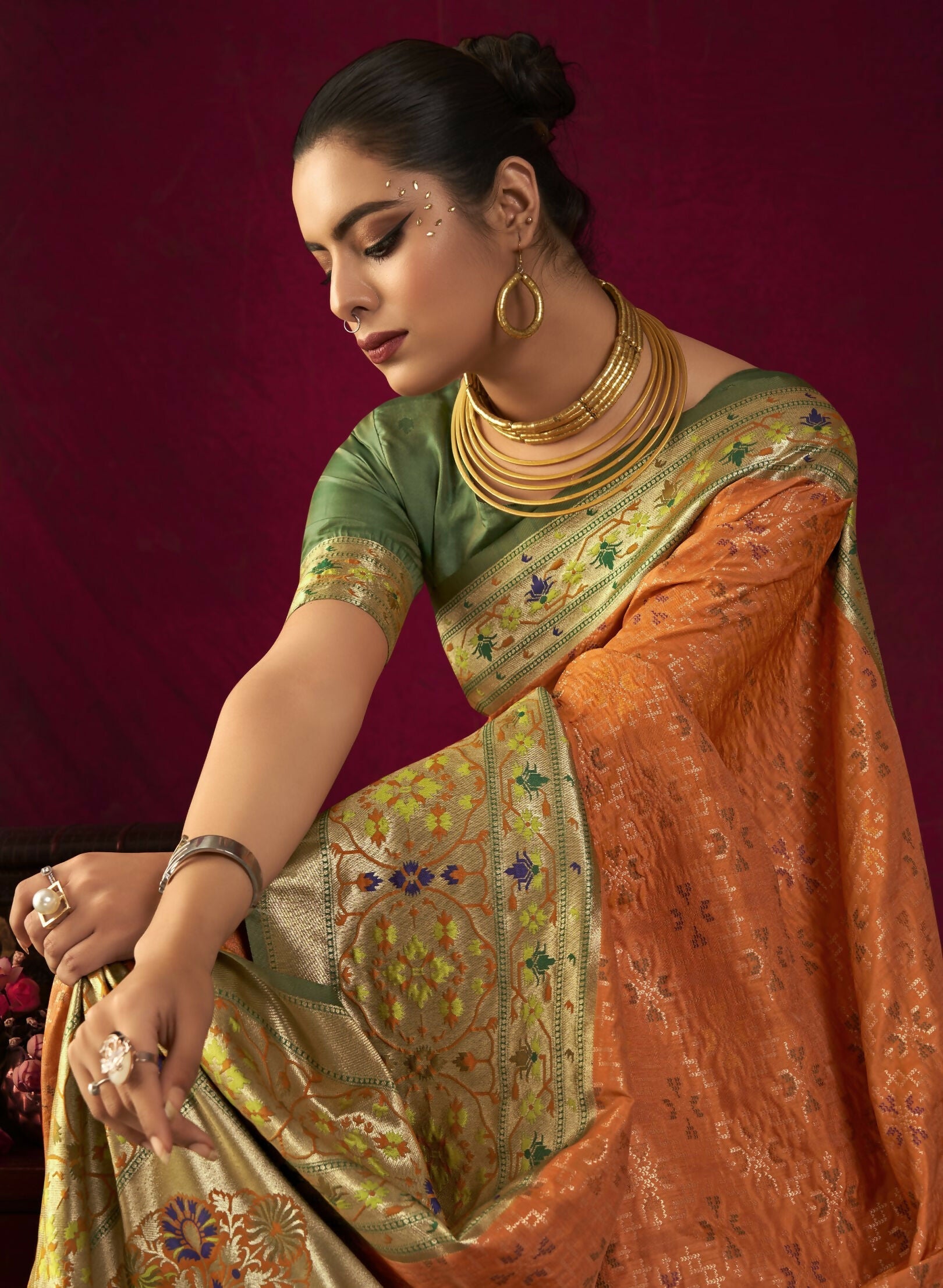 Vishnu Weaves Women's Orange Paithani Silk Saree with Blouse - Swadesiicart