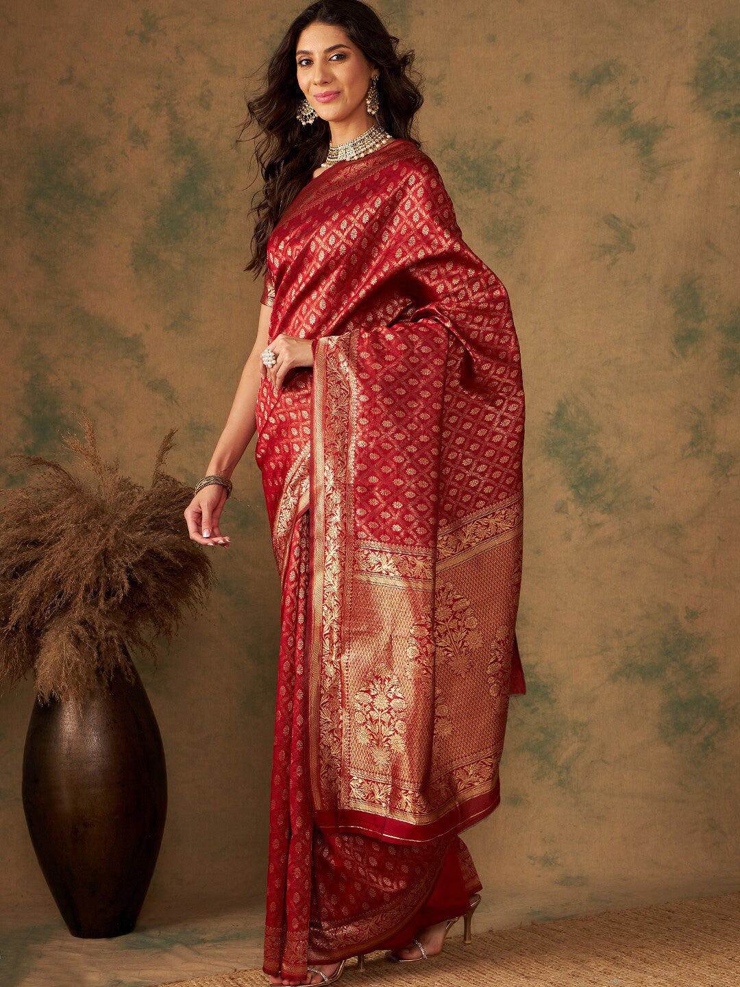 Sangria Red & Gold Toned Ethnic Motifs Woven Design Zari Banarasi Saree | Swadesiicart
