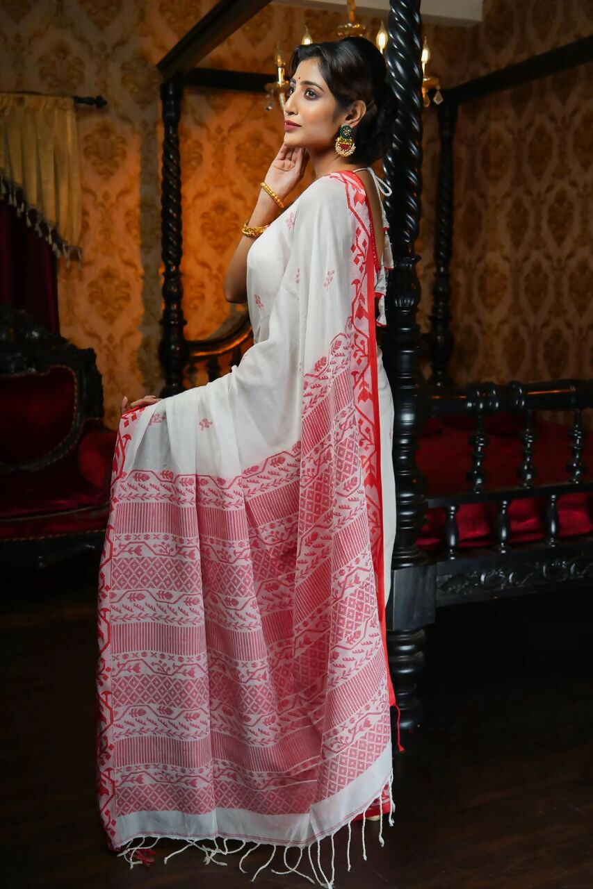 Exclusive Collection Beautiful Musrise White Pure Cotton Hand Weaving Handloom Saree With Running Blouse Piece - Swadesiicart