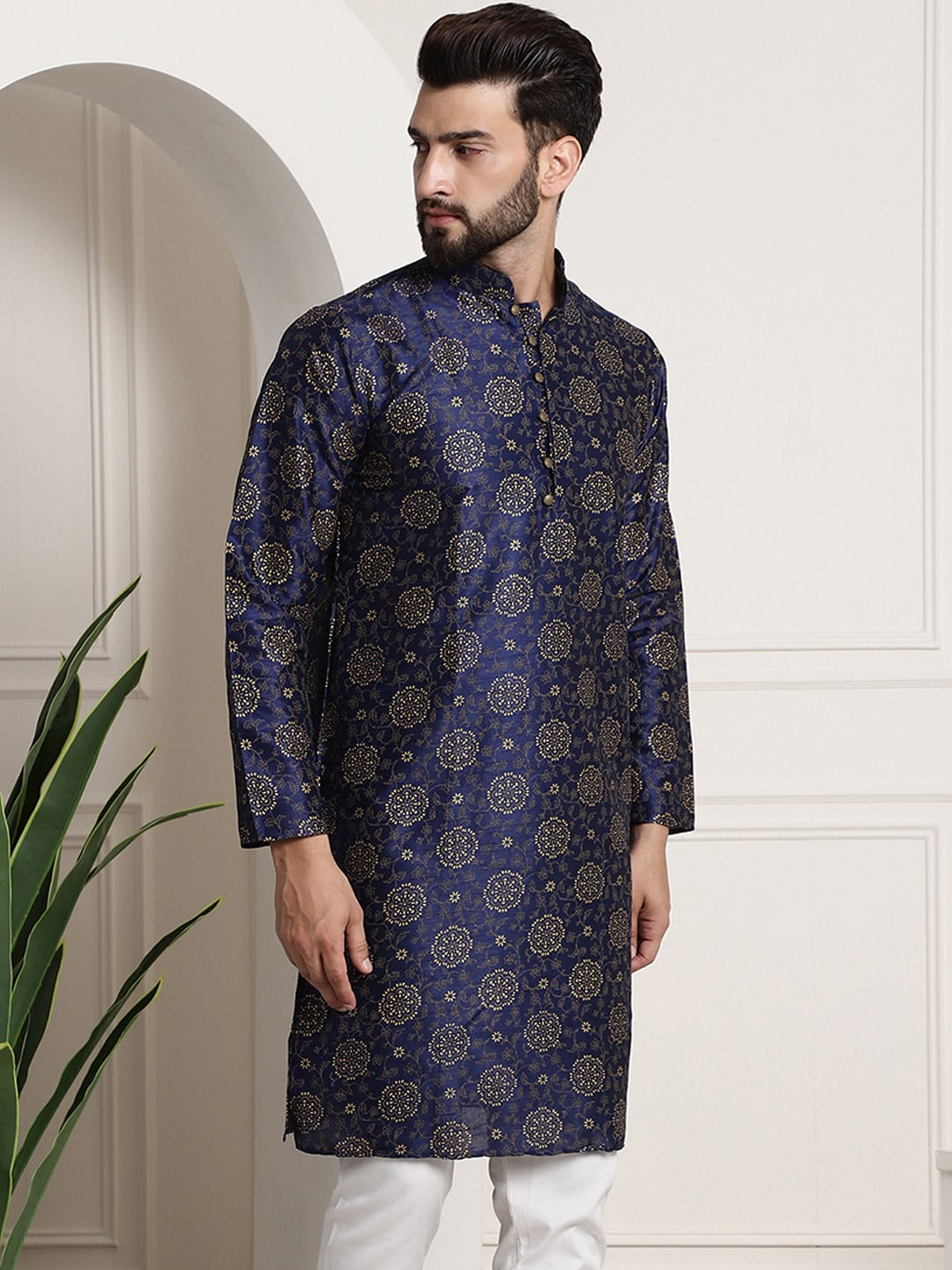Sojanya Men Navy Blue & Golden Ethnic Motifs Printed Indigo Kurta | Swadesiicart