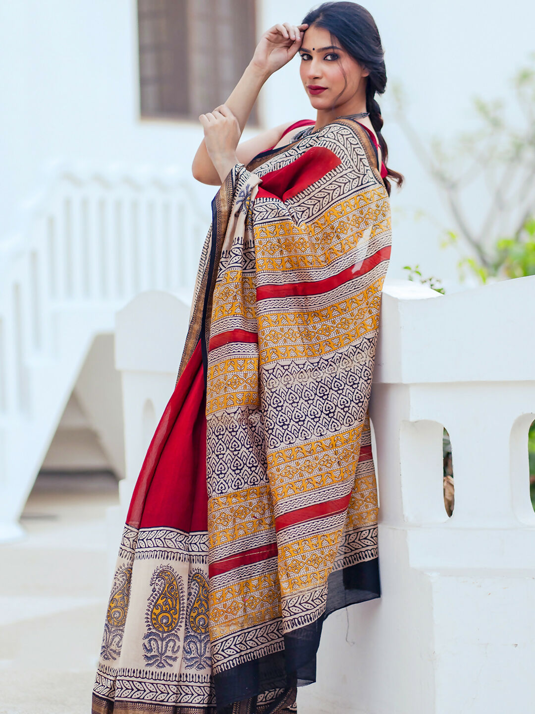 Zibaa Hand-Blocked Pure Maheshwari Silk Red Saree | Swadesiicart