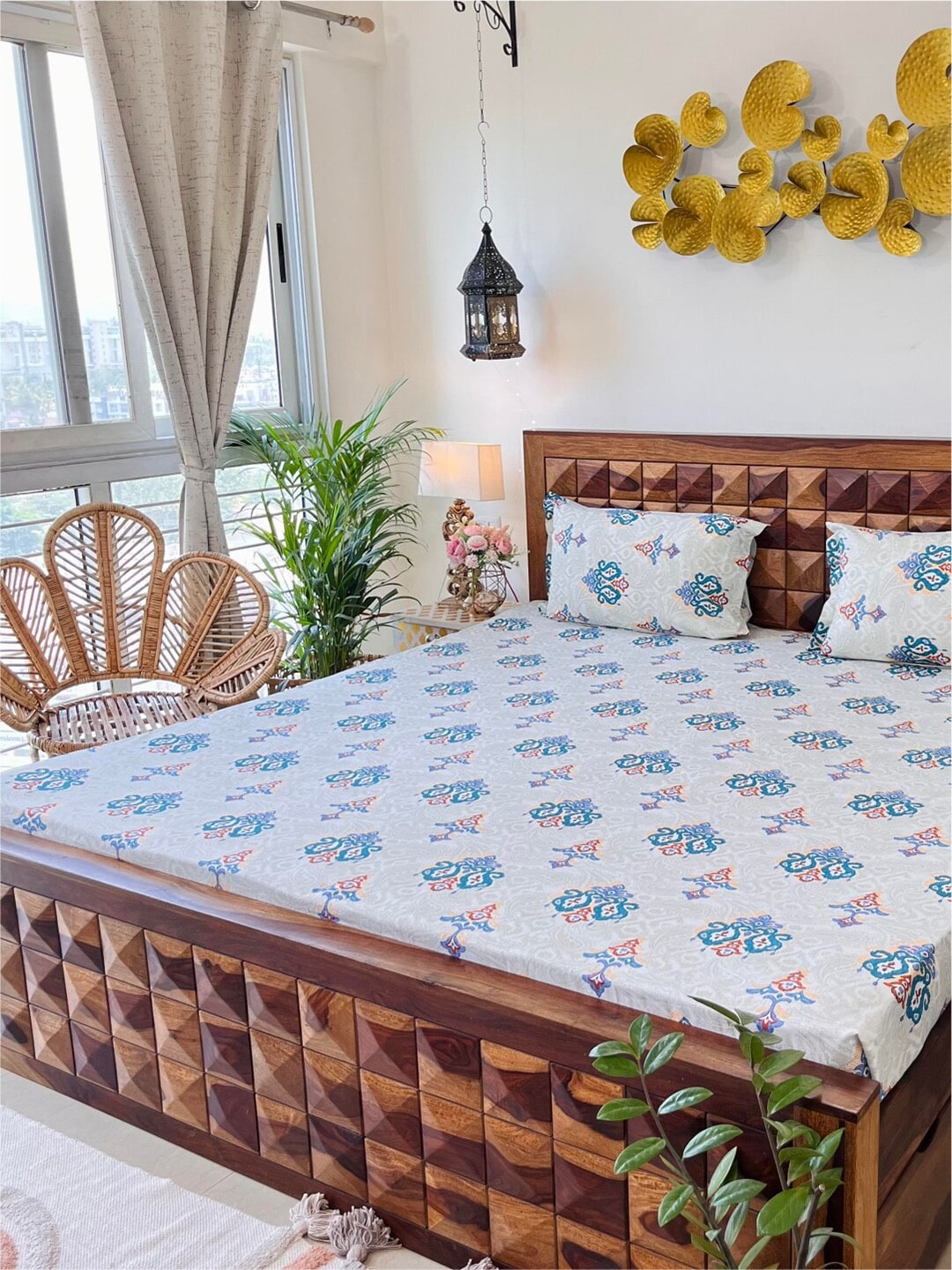 URBAN SPACE Divine White Ethnic Motifs 144 TC Cotton Queen Bedsheet & 2 Pillow Covers - Swadesiicart