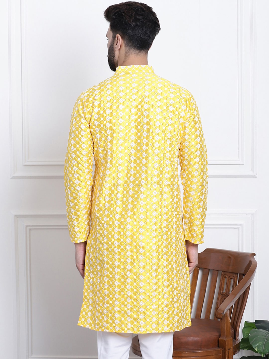 Sojanya Men Yellow & White Ethnic Motifs Embroidered Straight Kurta | Swadesiicart
