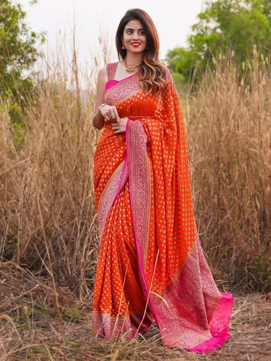 Kalini Ethnic Motif Woven Design Zari Banarasi Saree | Swadesiicart