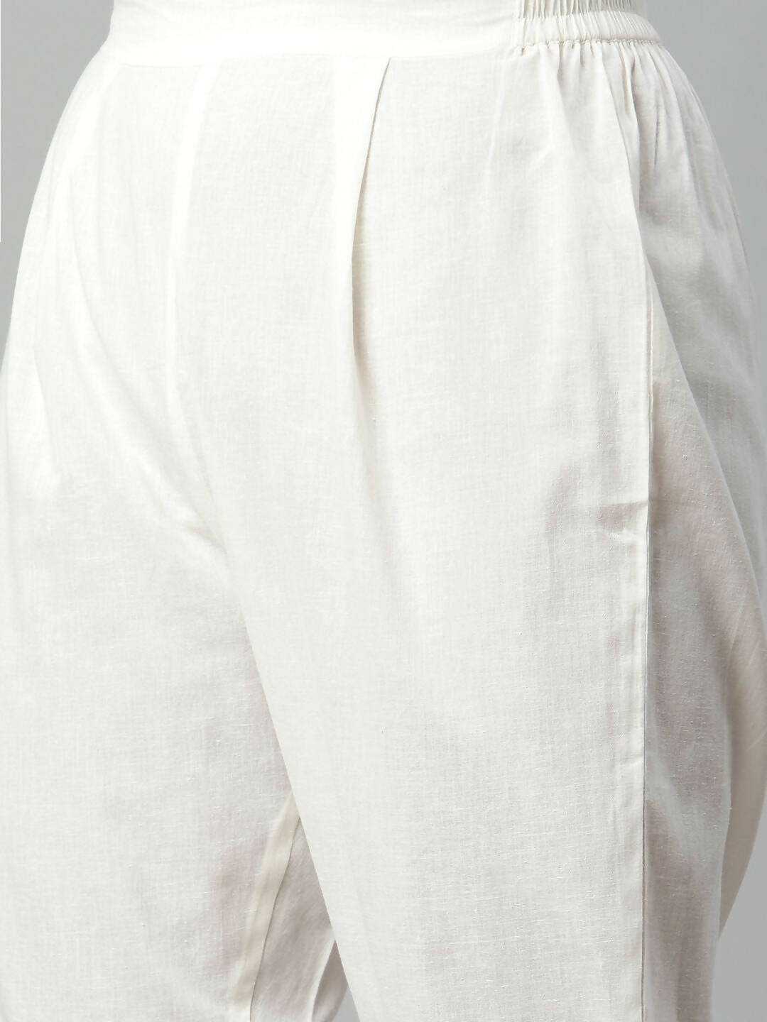 Ahalyaa Womens Off White Pure Cotton Printed Kurta Pant Set | Swadesiicart