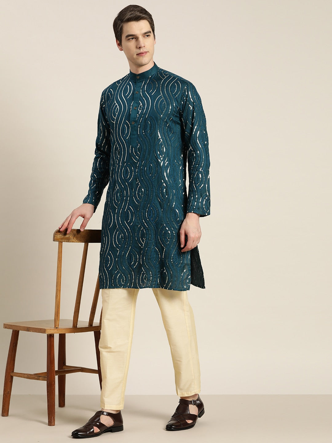 Sojanya Men Quirky Embroidered Sequinned Kurta | Swadesiicart