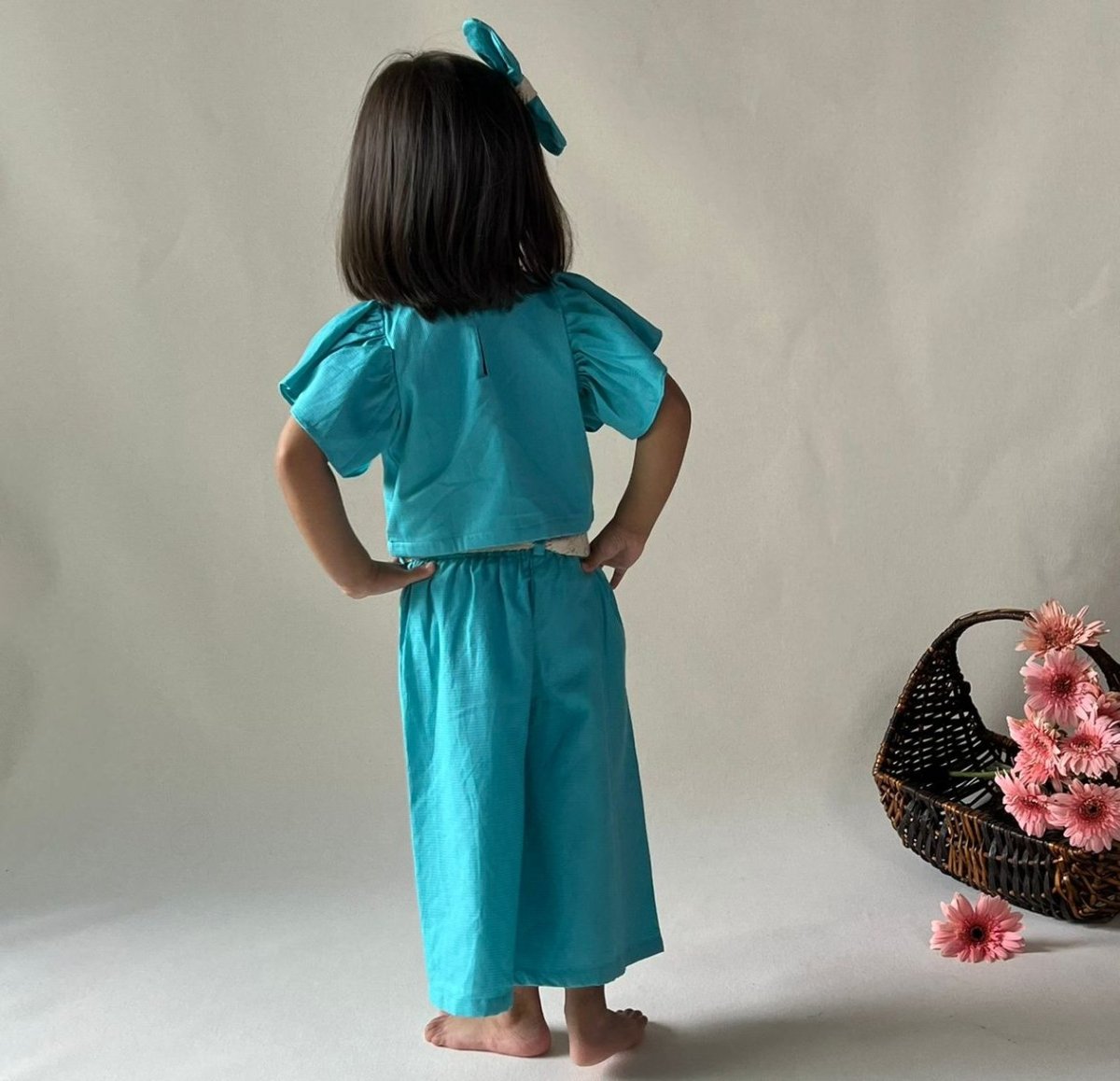 ArthLife Blue Flower Embroidered Co-Ord Set - Swadesiicart