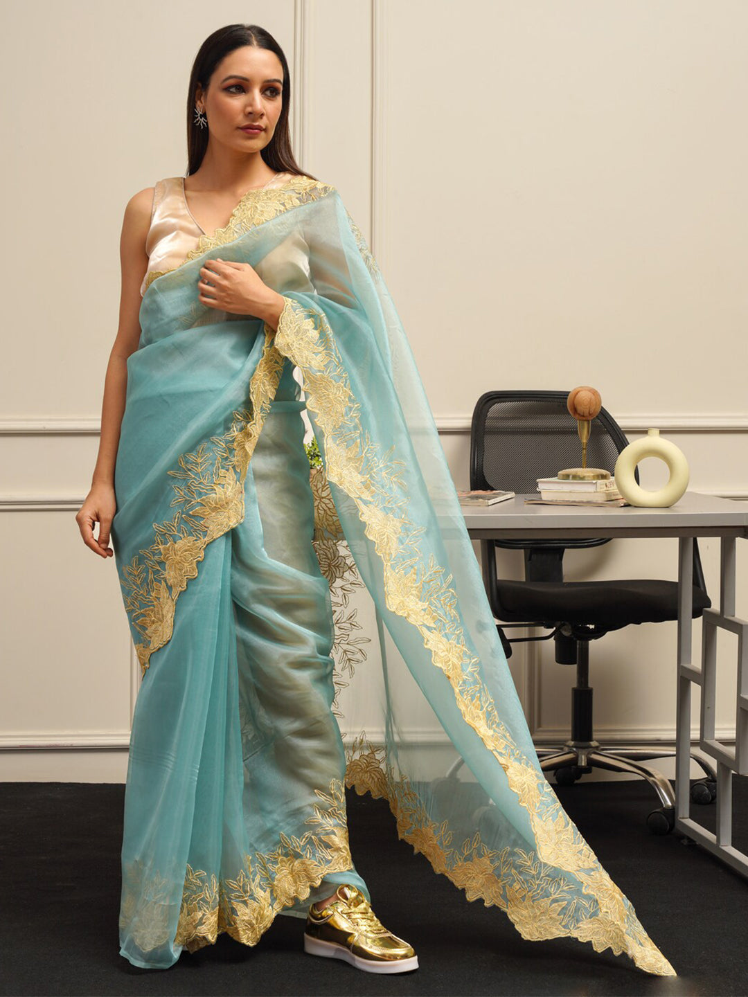Tikhi Imli Embroidered Organza Heavy Work Saree | Swadesiicart