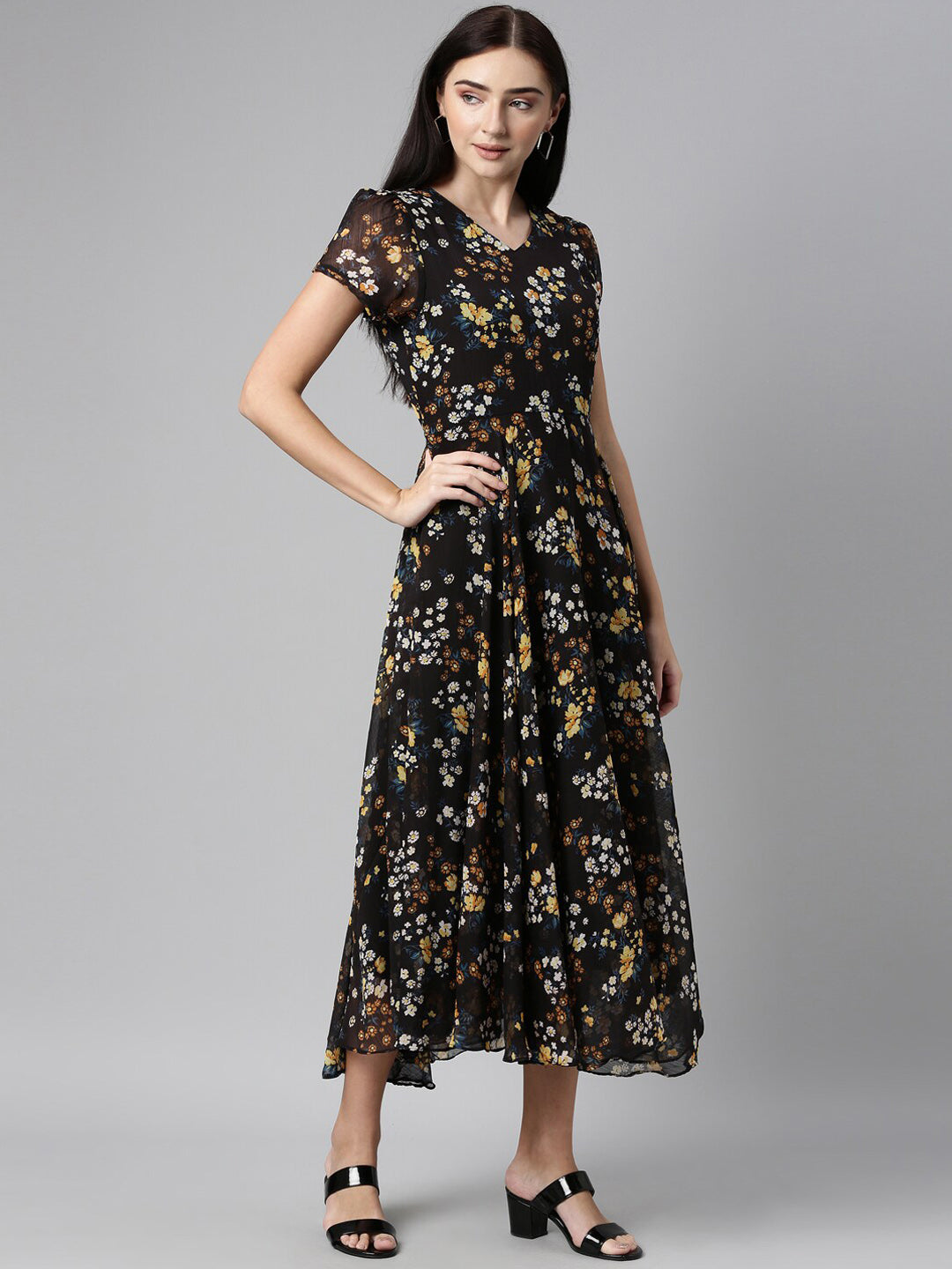 Souchii Women Black Floral Chiffon Maxi Dress - Swadesiicart
