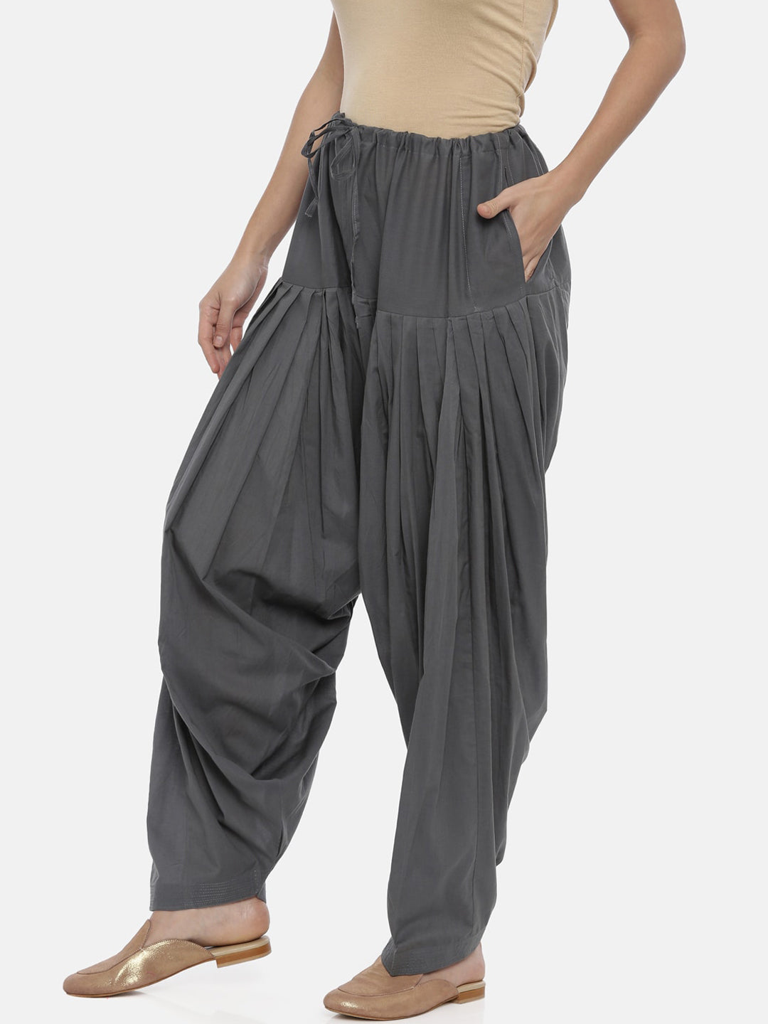 Souchii Women Grey Solid Loose-Fit Patiala - Swadesiicart