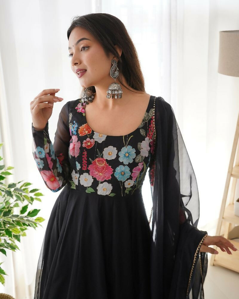 Joban Fashion Black Kurta Set Organza Sequin Embroidery Work - Swadesiicart