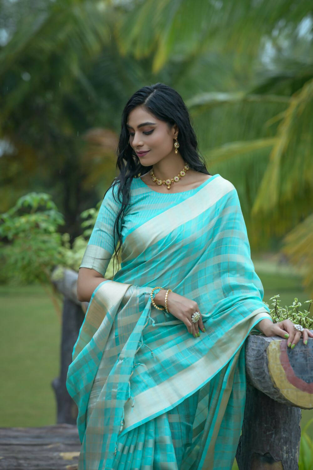 Vishnu Weaves Women's Firozi Organza Silk Zari Woven Saree with Blouse - Swadesiicart
