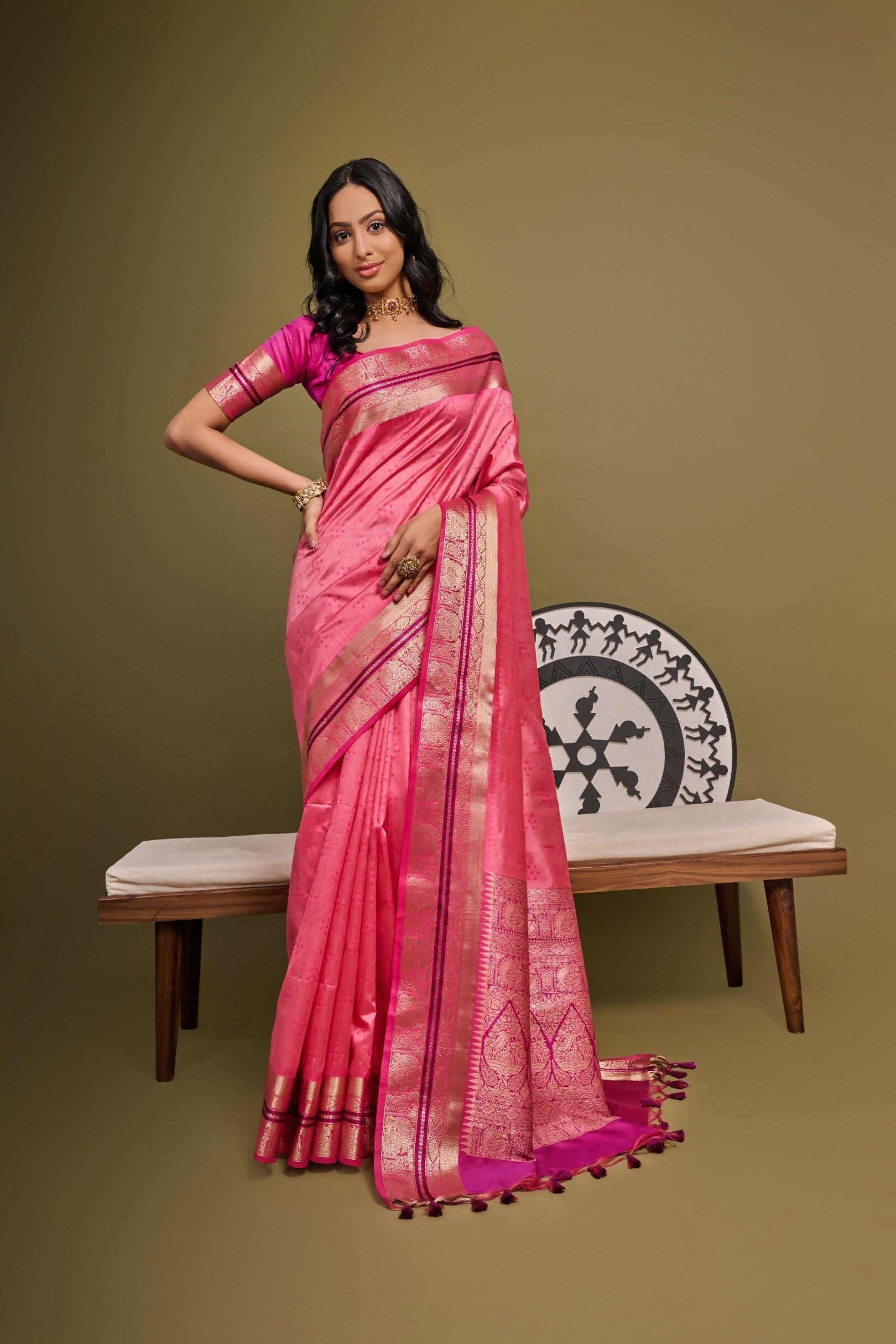 Vishnu Weaves Women's Pink Raw Silk Zari Woven Saree with Blouse - Swadesiicart