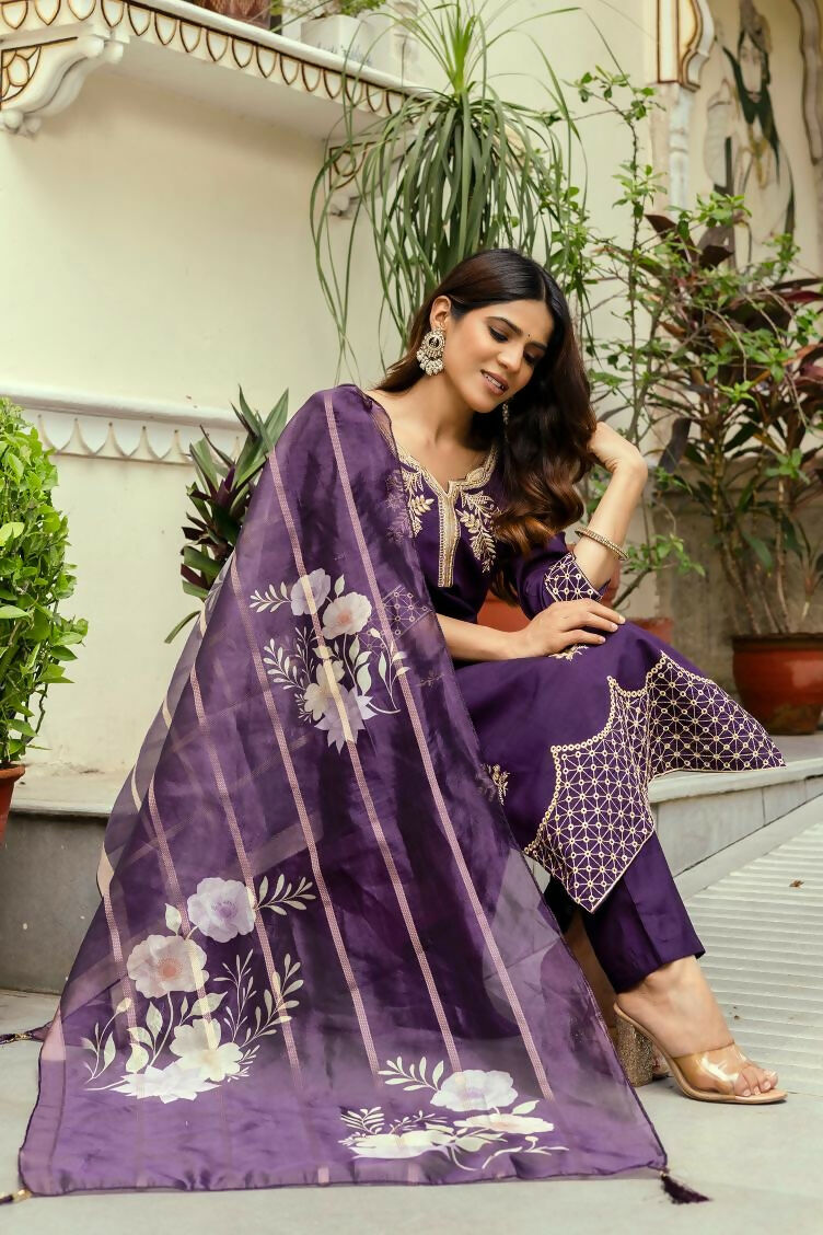 The52 Wine Women's Beautiful Viscose Chanderi Fabric Thread Work Straight Kurta Pant and Dupatta Set - Swadesiicart
