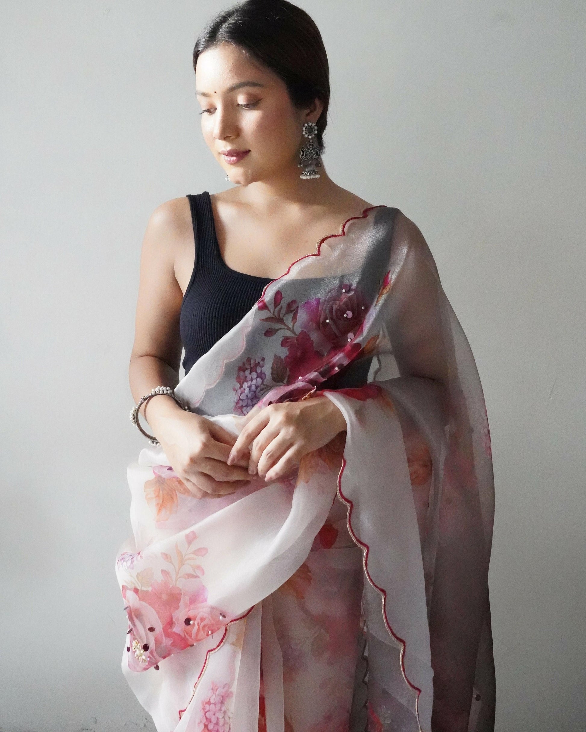 Vamsee Ramya Off White Organza Saree - Swadesiicart