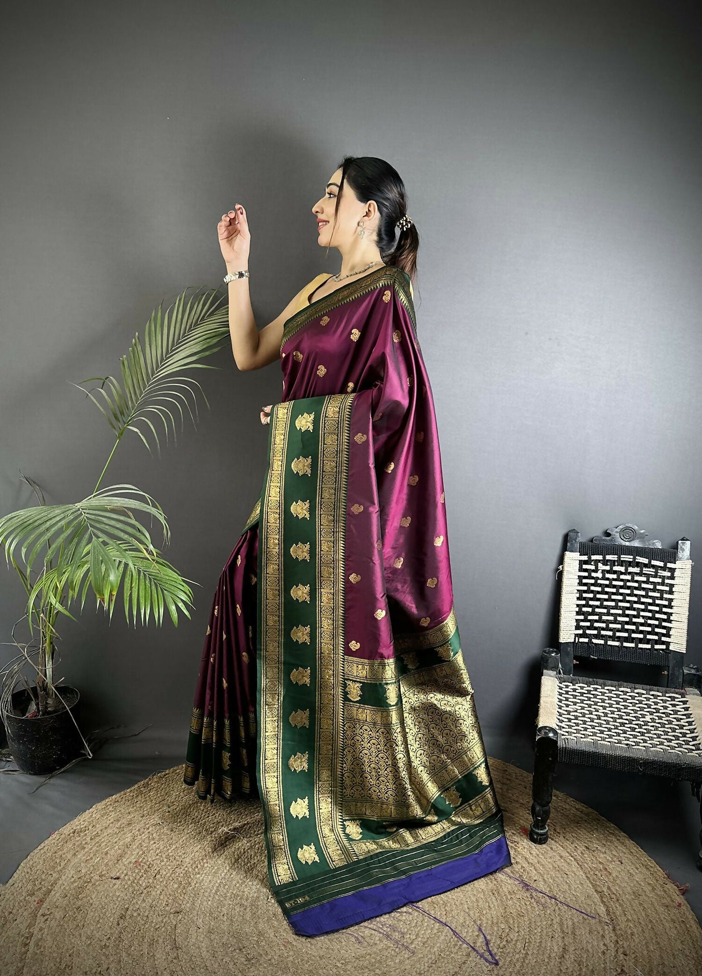 Joban Fashion Wine Banarasi Soft Silk Woven Butti Saree | Swadesiicart