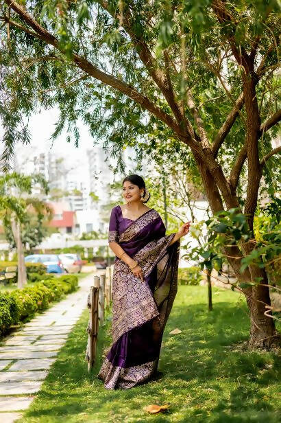 Vishnu Weaves Women's Wine Handloom Raw Silk Woven Border Saree with Unstitched Blouse - Swadesiicart